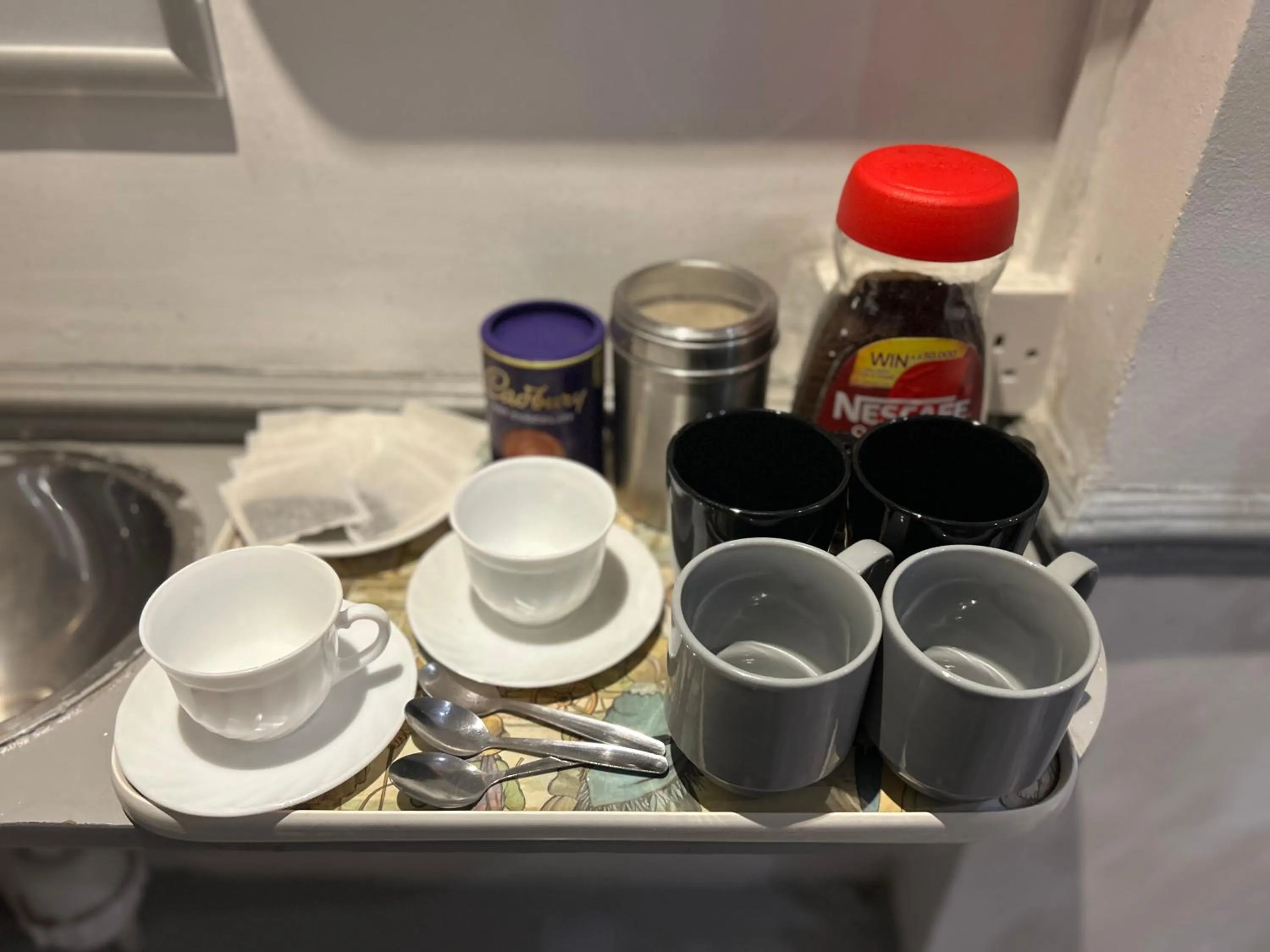 Drinks in Earls Court Hotel