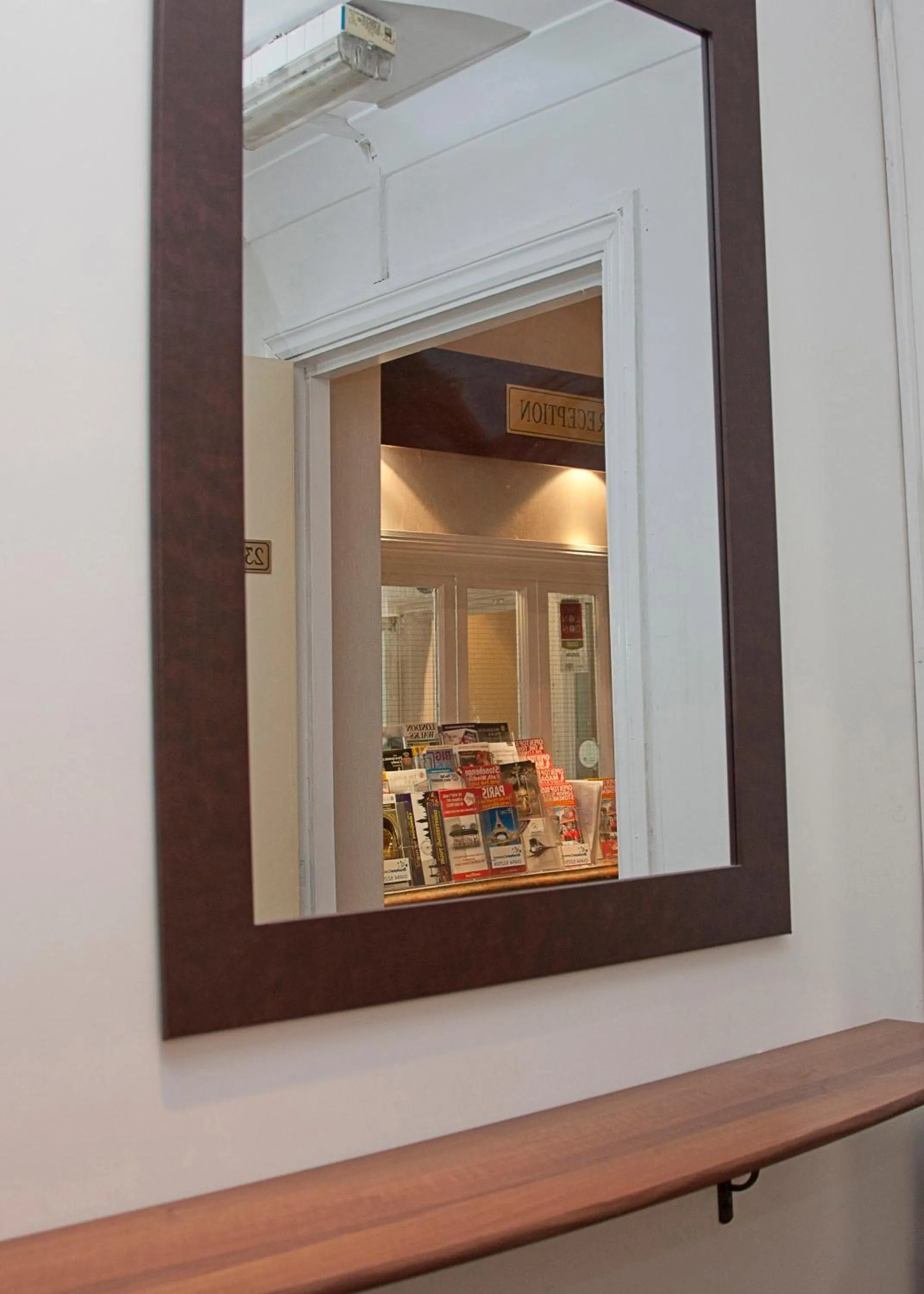 Lobby or reception in Earls Court Hotel