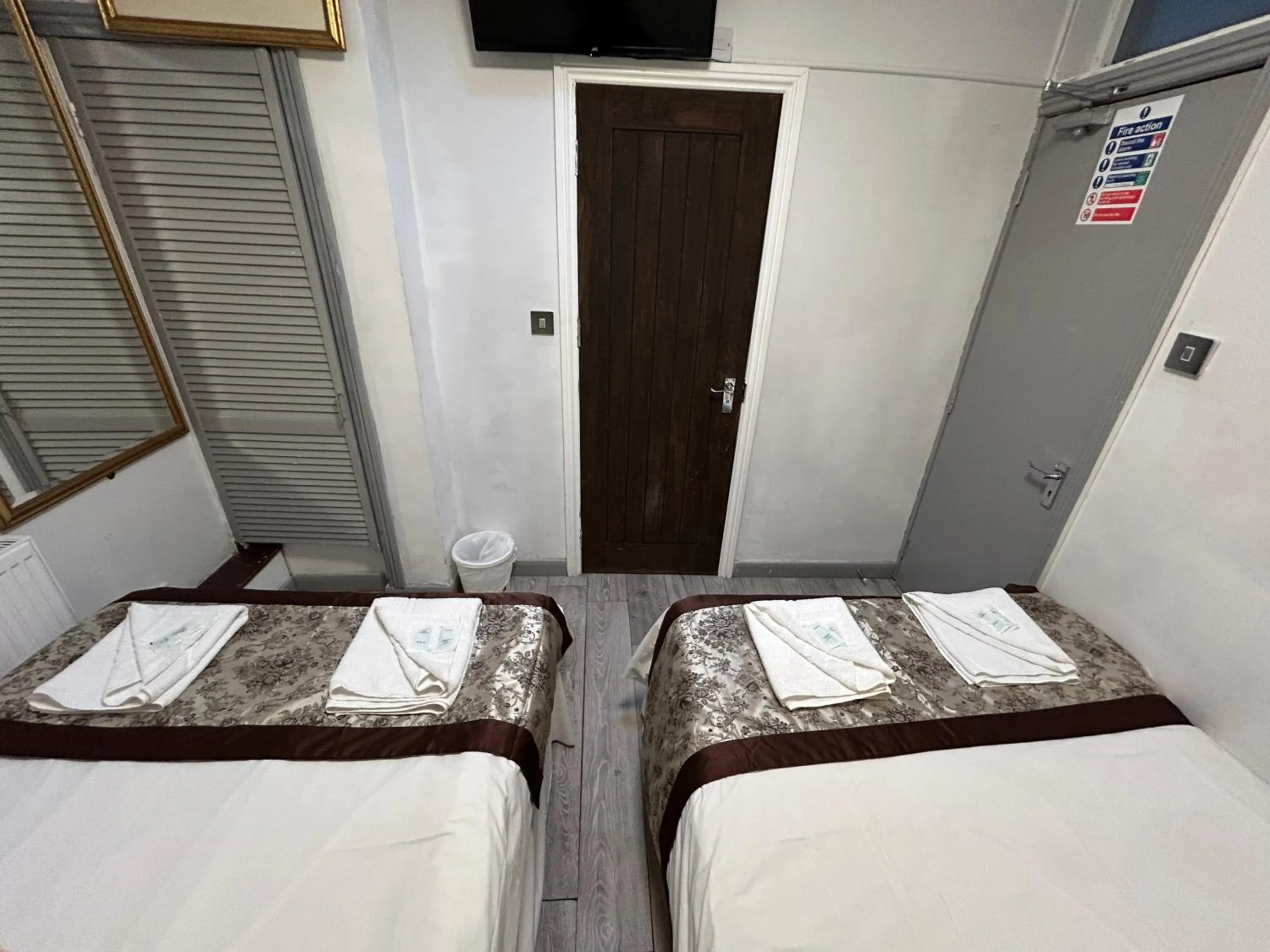 Bed in Earls Court Hotel