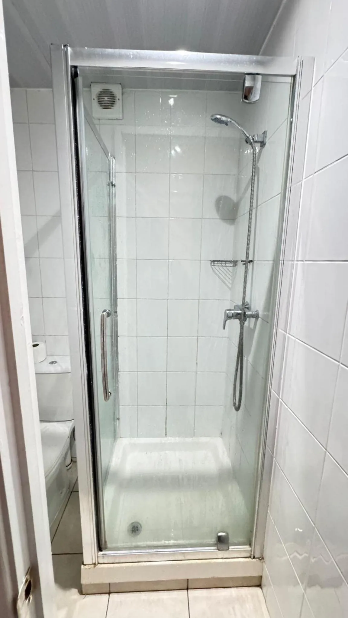 Shower in Earls Court Hotel