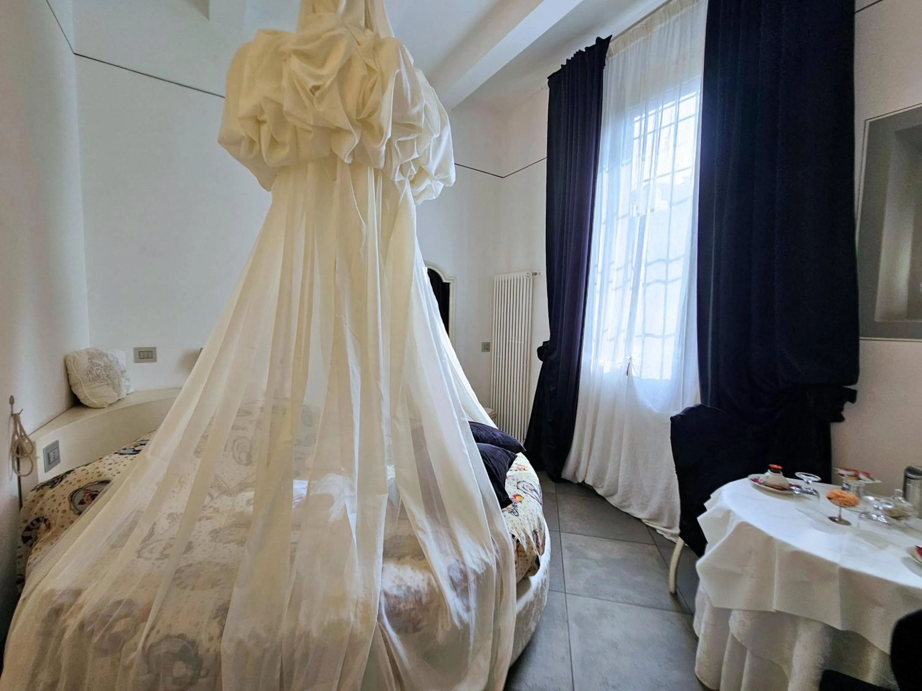 Bed in AB Suite Bohèmien B&B