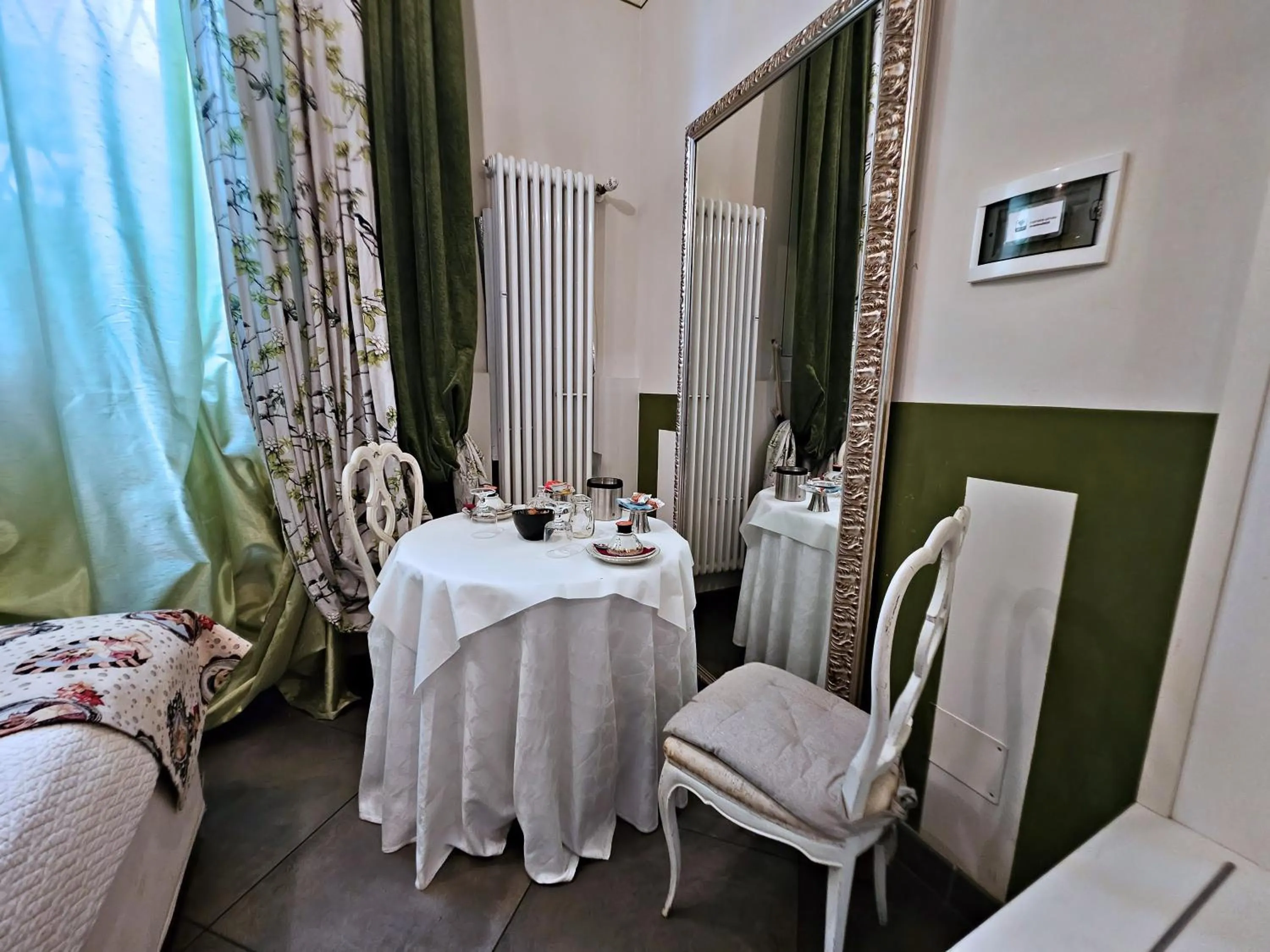 Photo of the whole room, Bed in AB Suite Bohèmien B&B