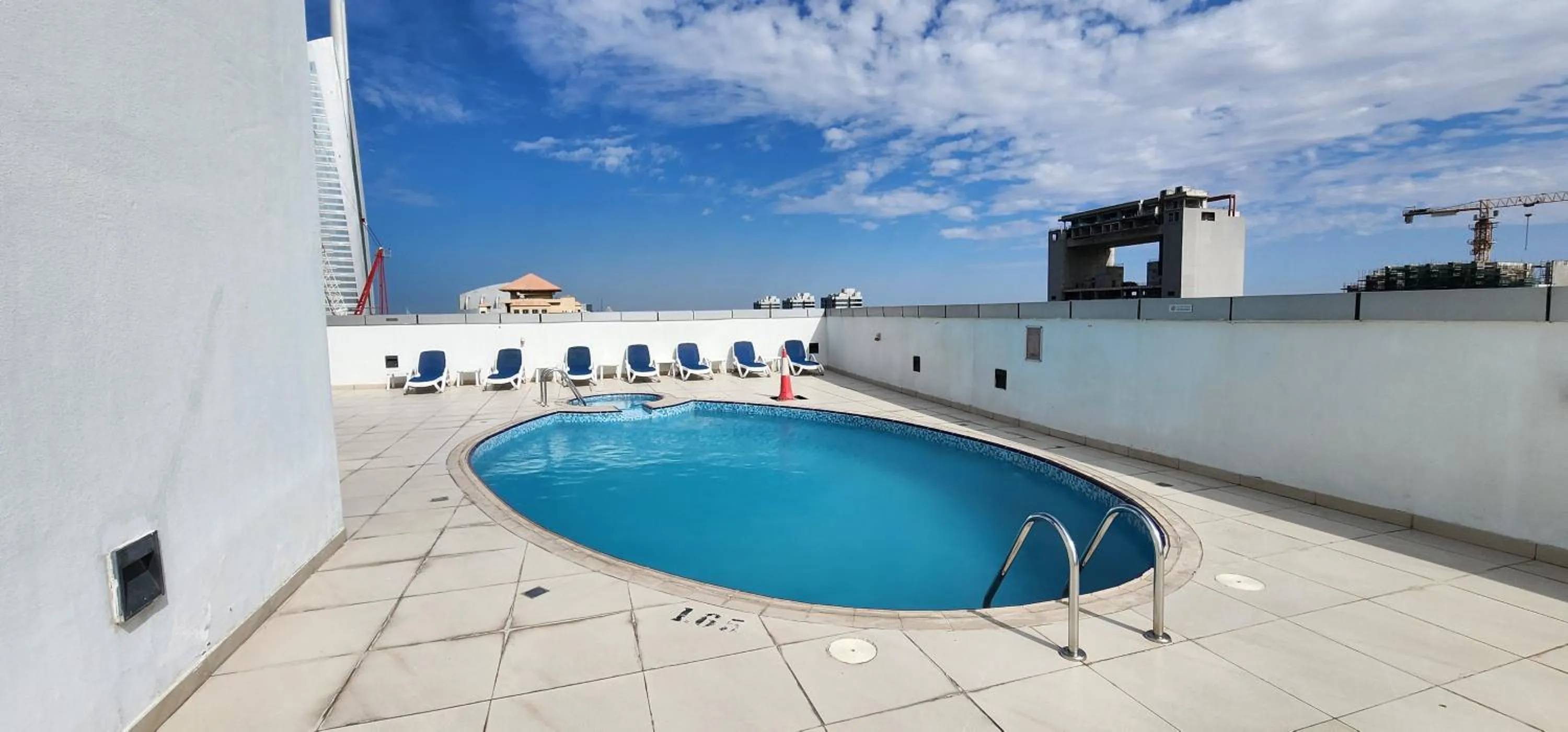 Day in Preatoni Tower - JLT by Golden Casa