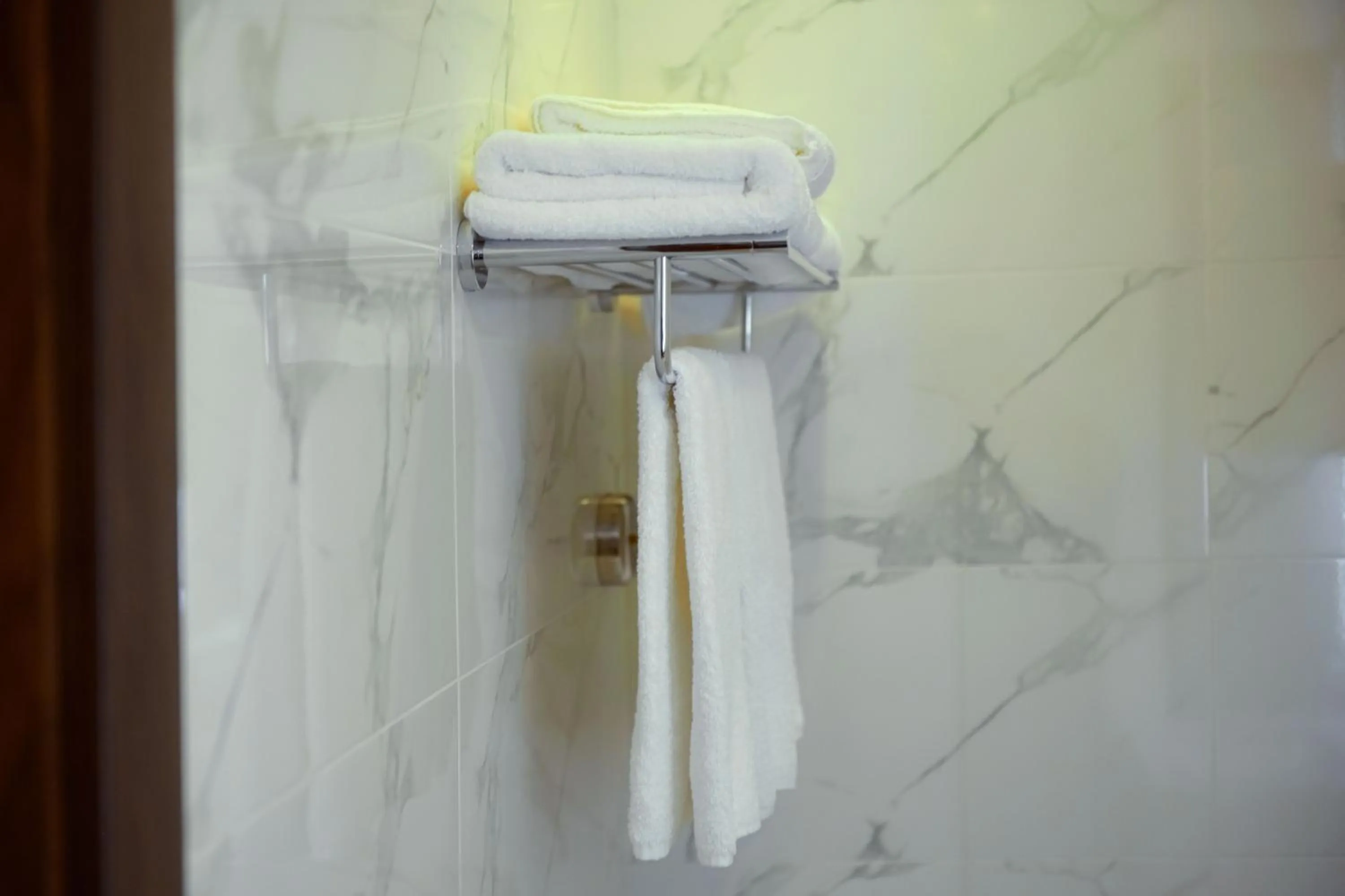 Bathroom in Petra Bermudez Hotel