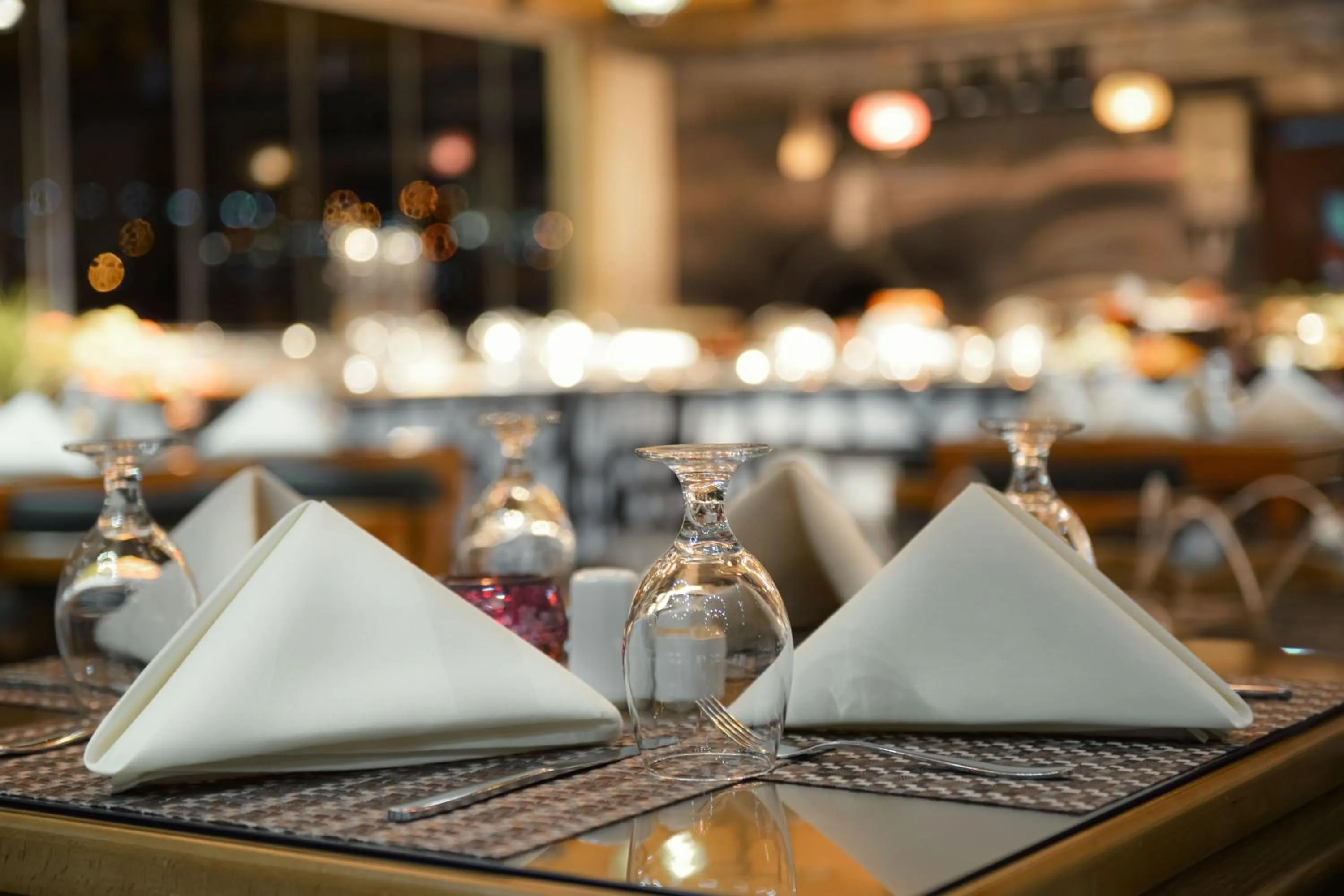 Restaurant/places to eat in Petra Bermudez Hotel