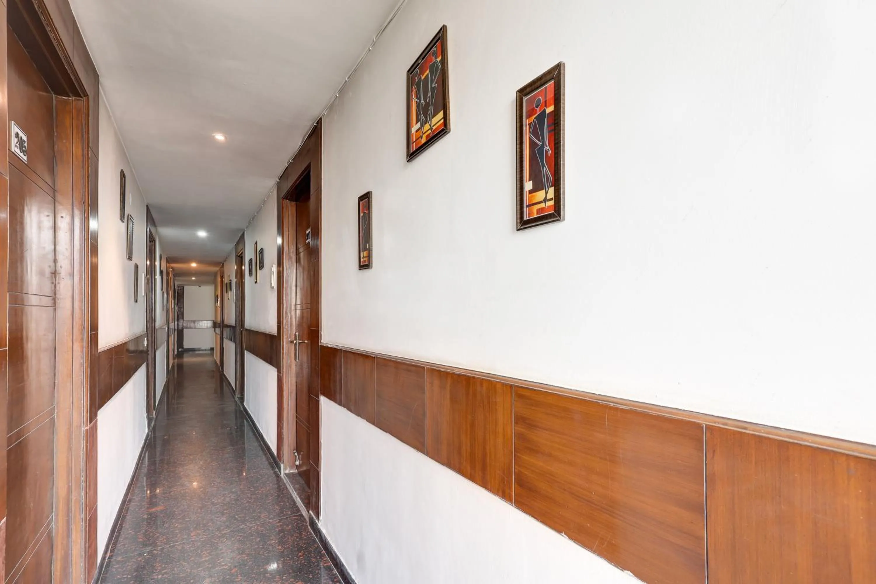 Lobby or reception in Mauryan Elite Hotel Qutab Minar Metro Station