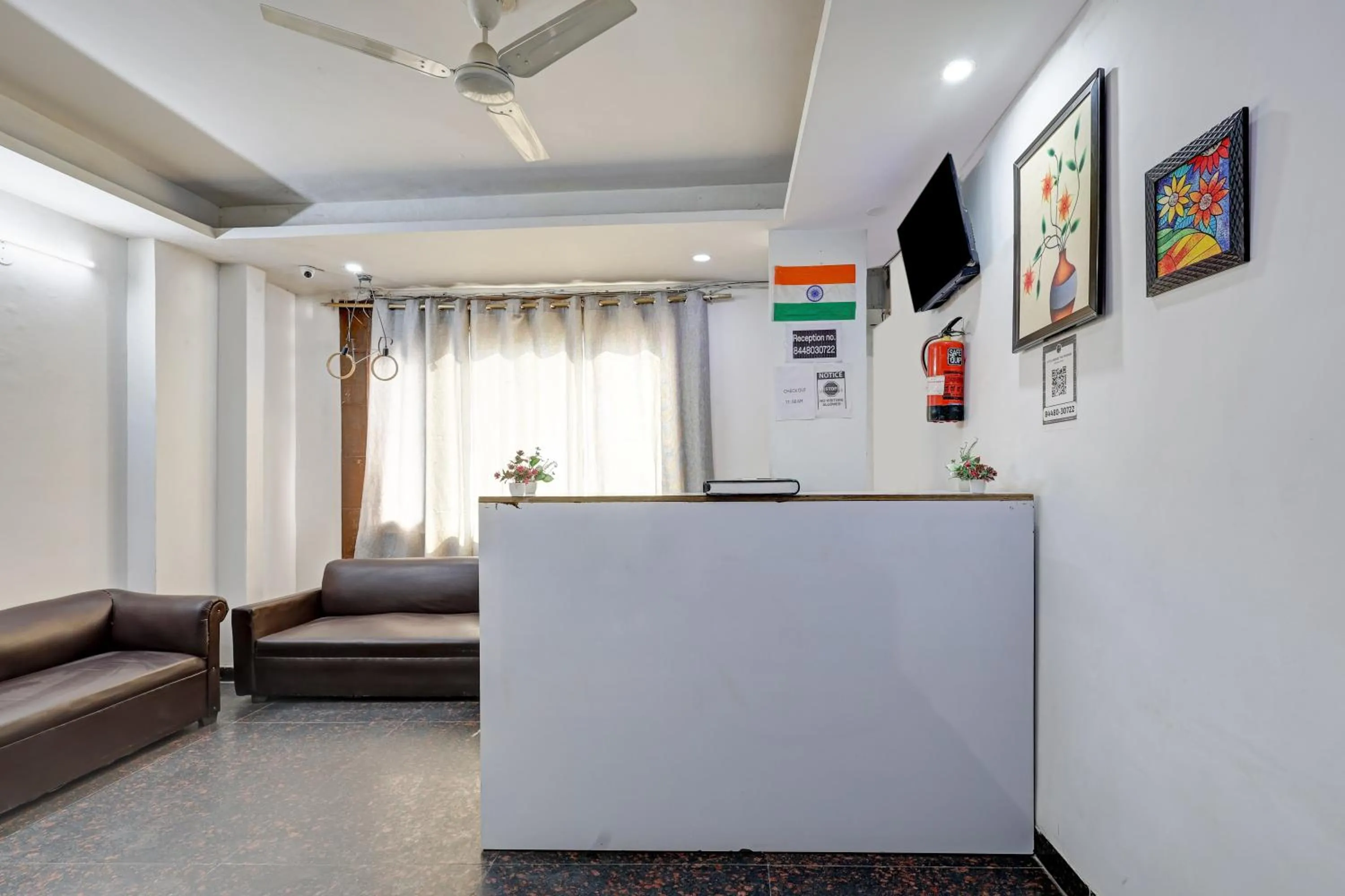 Lobby or reception in Mauryan Elite Hotel Qutab Minar Metro Station
