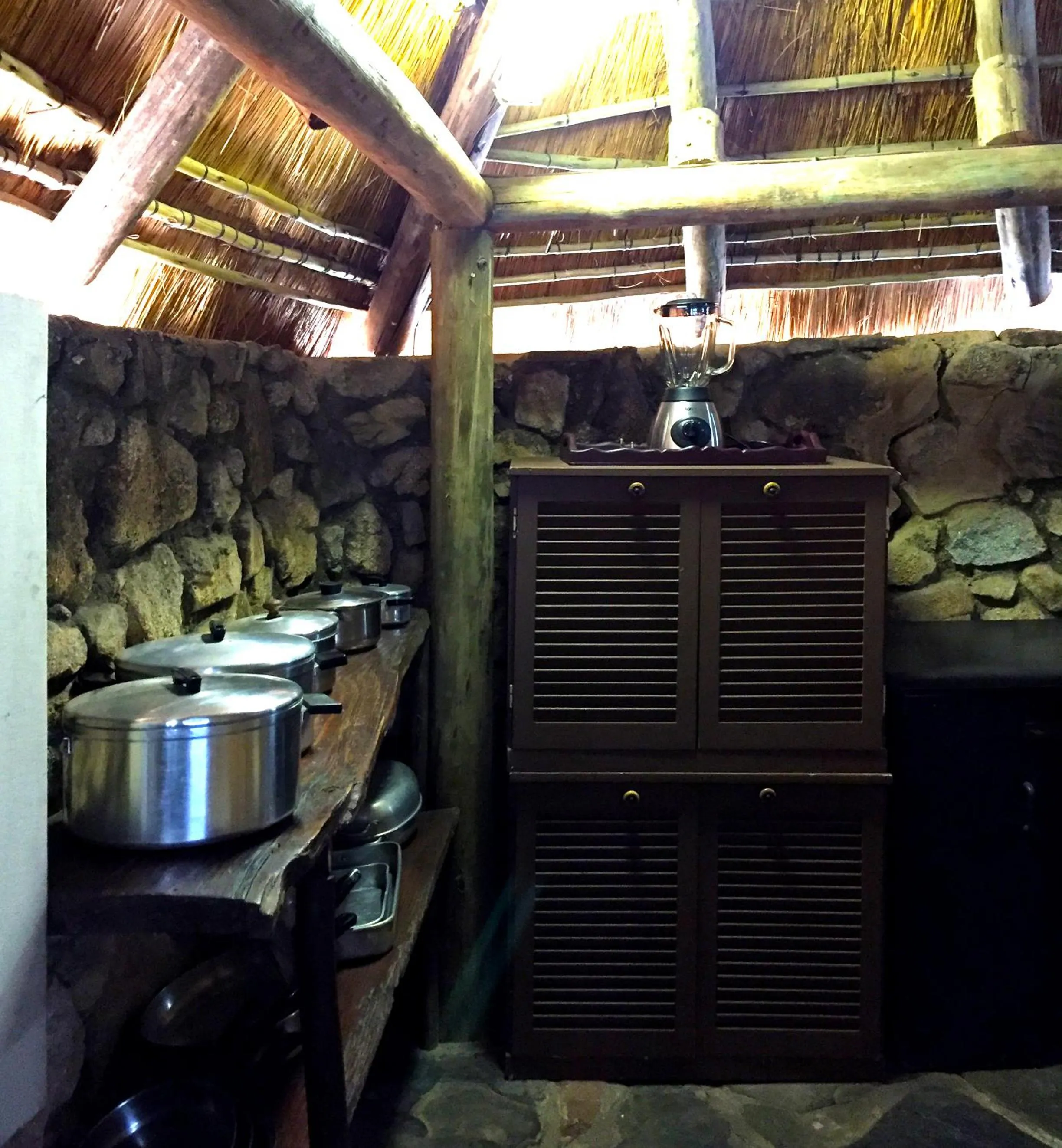 Communal kitchen in Sheba Rock Guesthouse