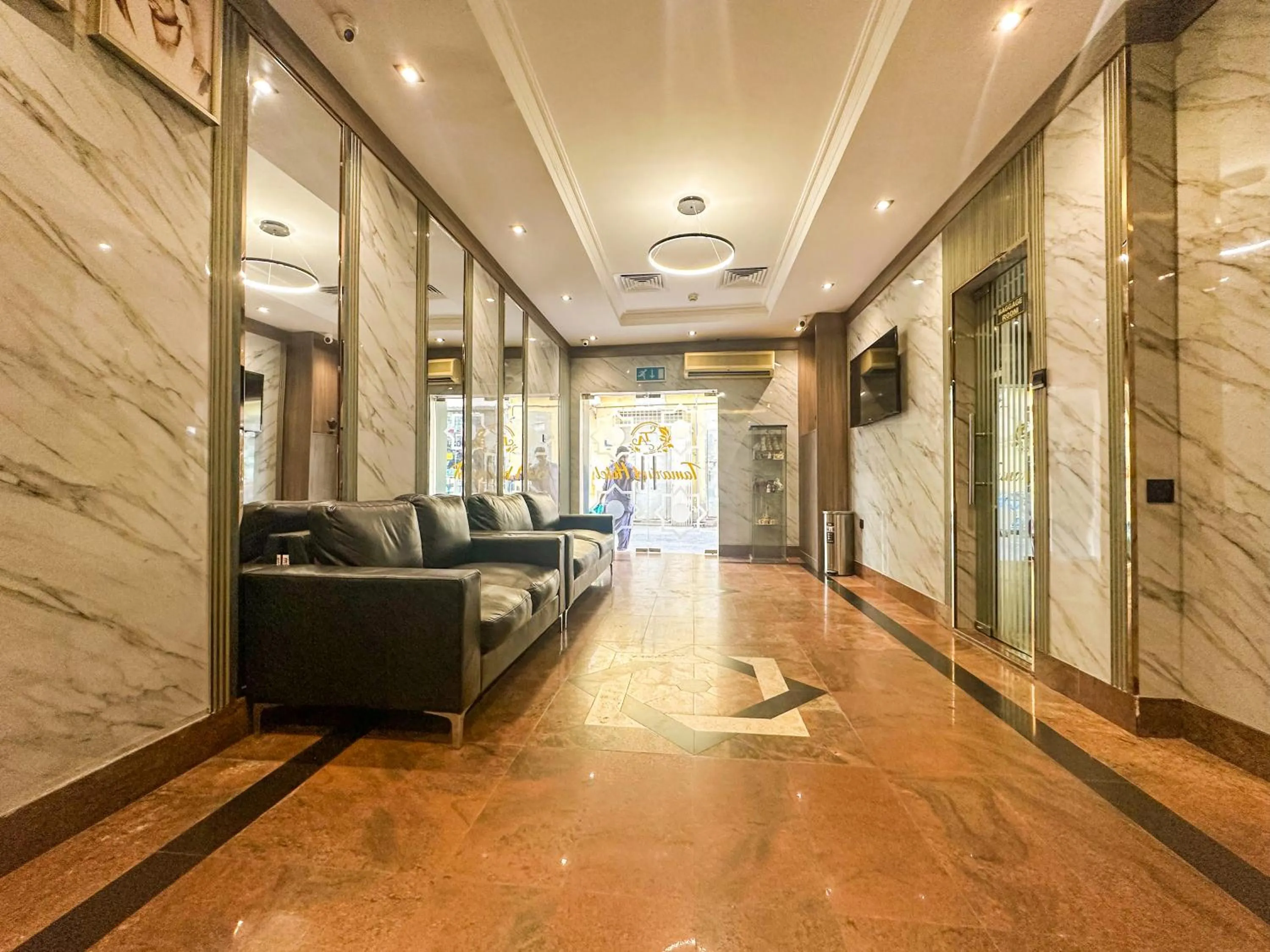 Lobby or reception in TAMARIND HOTEL