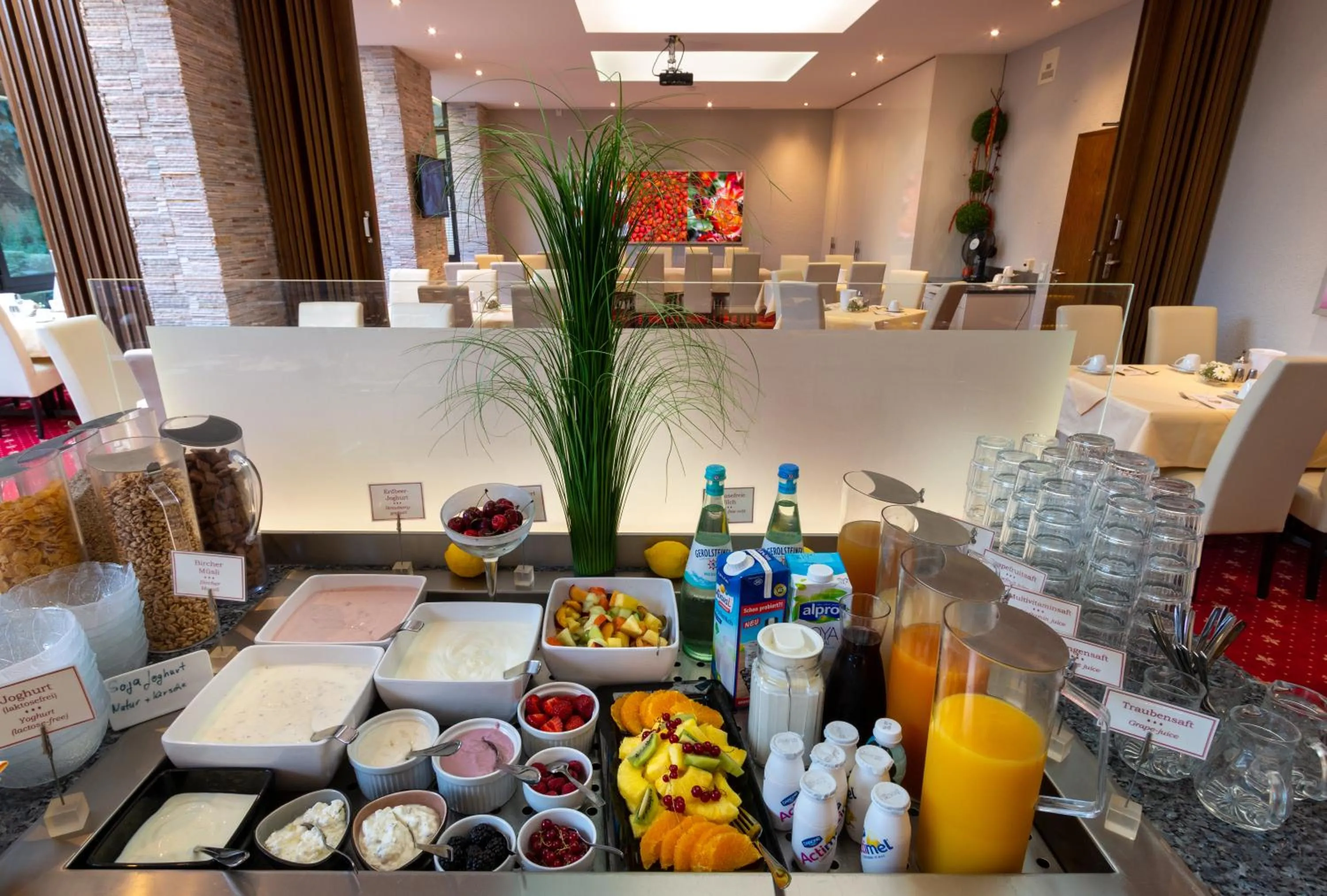 Breakfast in Hotel Zum Rosengarten