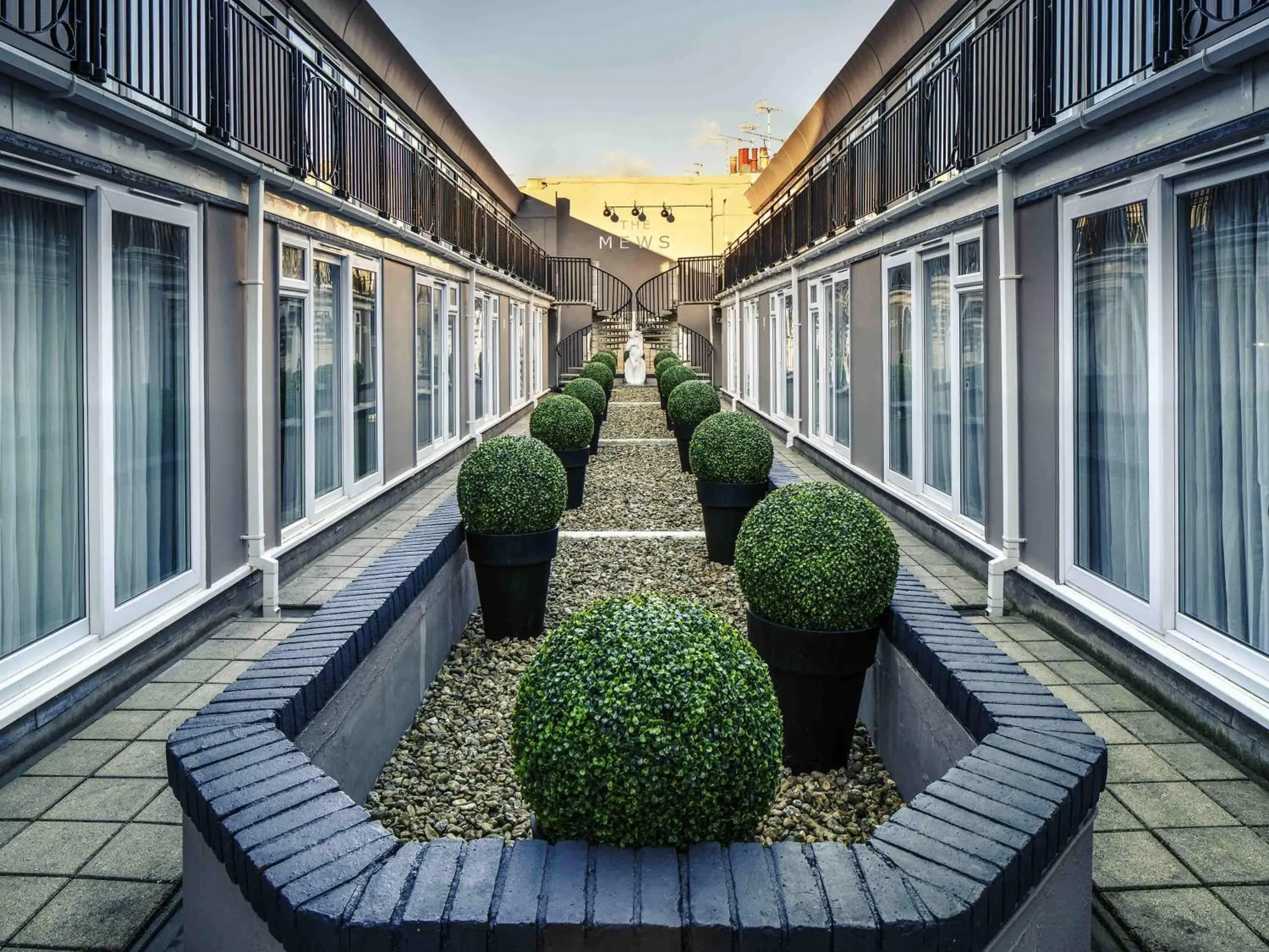 Property building in Mercure Brighton Seafront Hotel Property building in Mercure Brighton Seafront Hotel