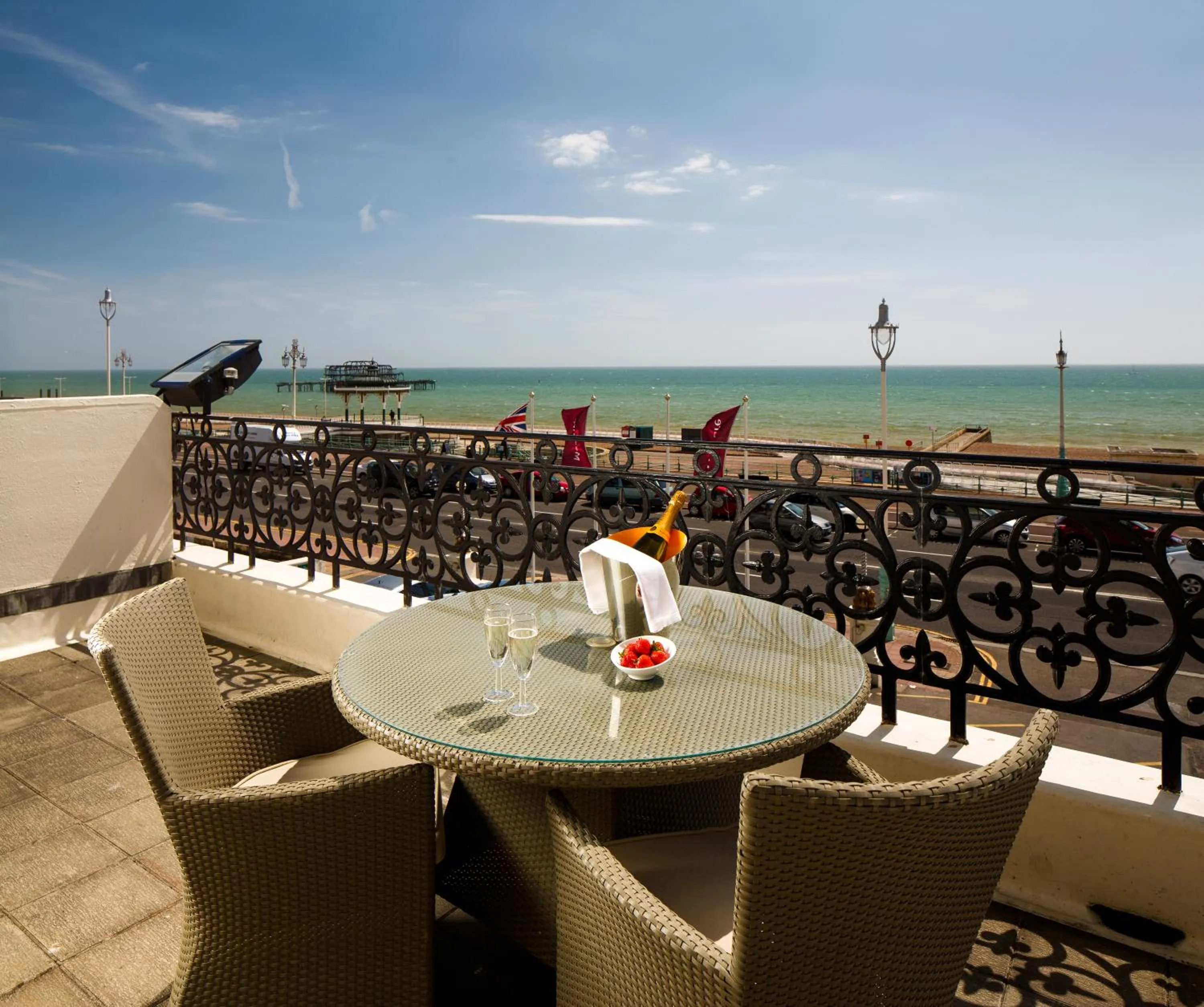 Sea view in Mercure Brighton Seafront Hotel