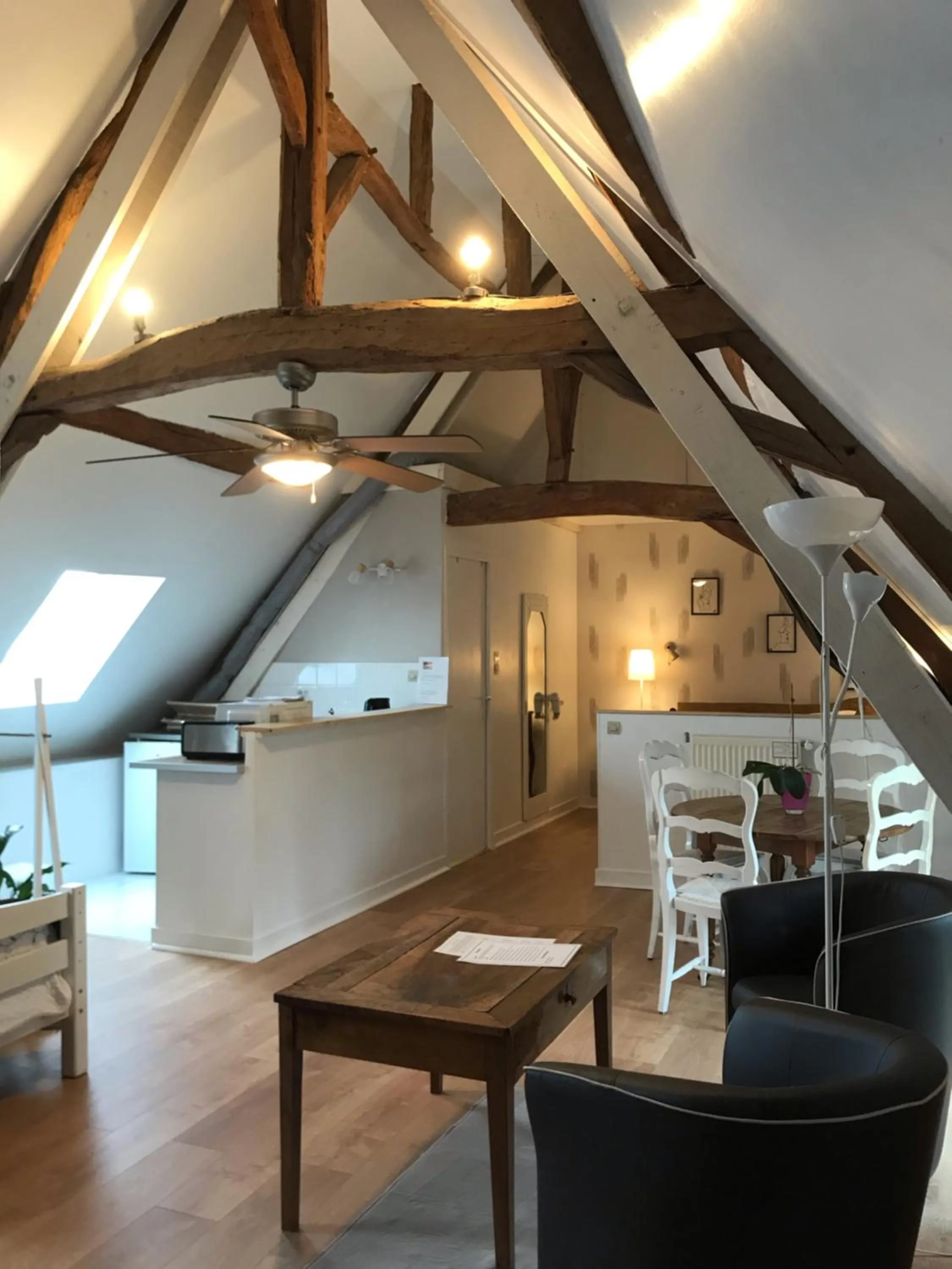 Dining area in La Balastière
