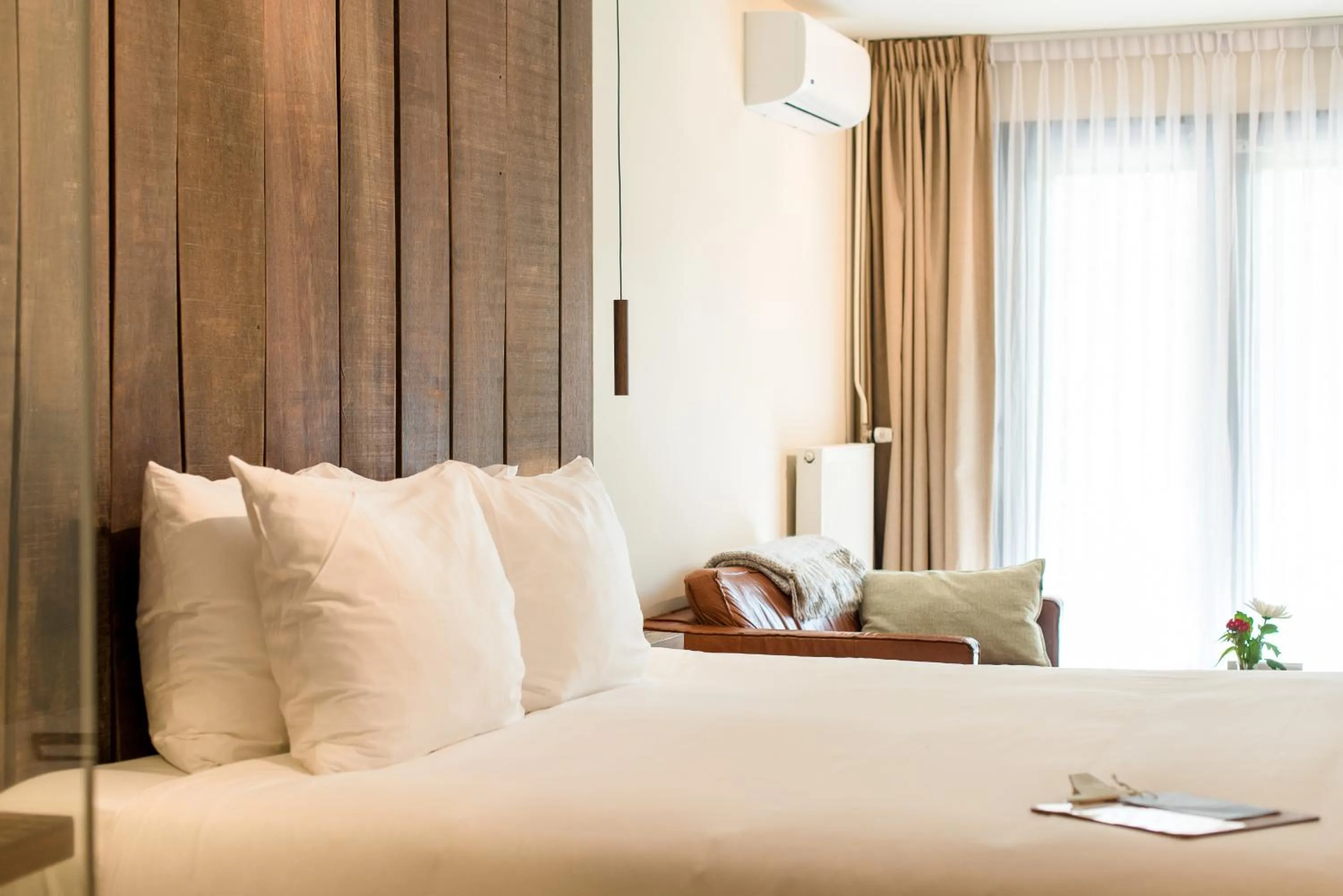 Bed in Van Heeckeren Hotel