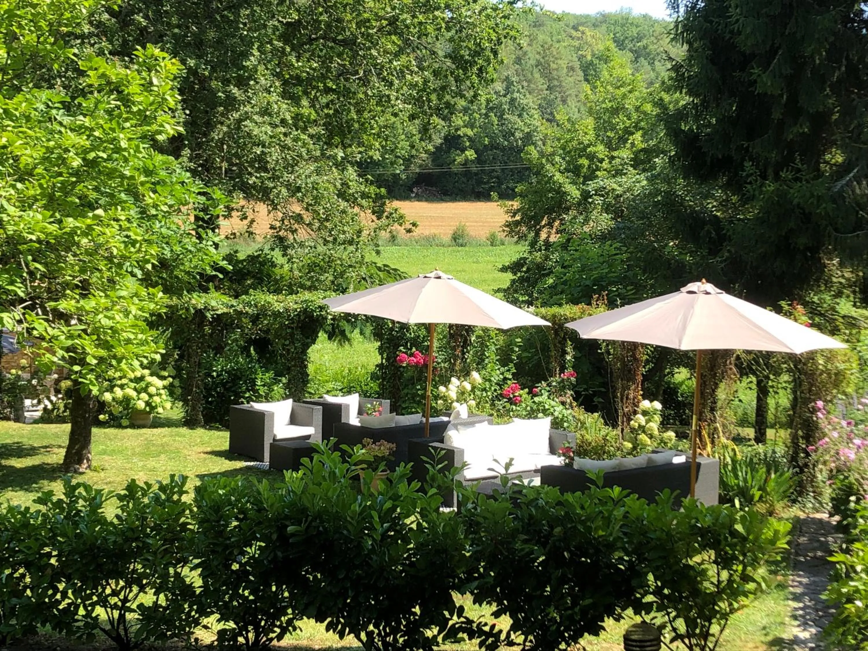 Property building in La Libertie