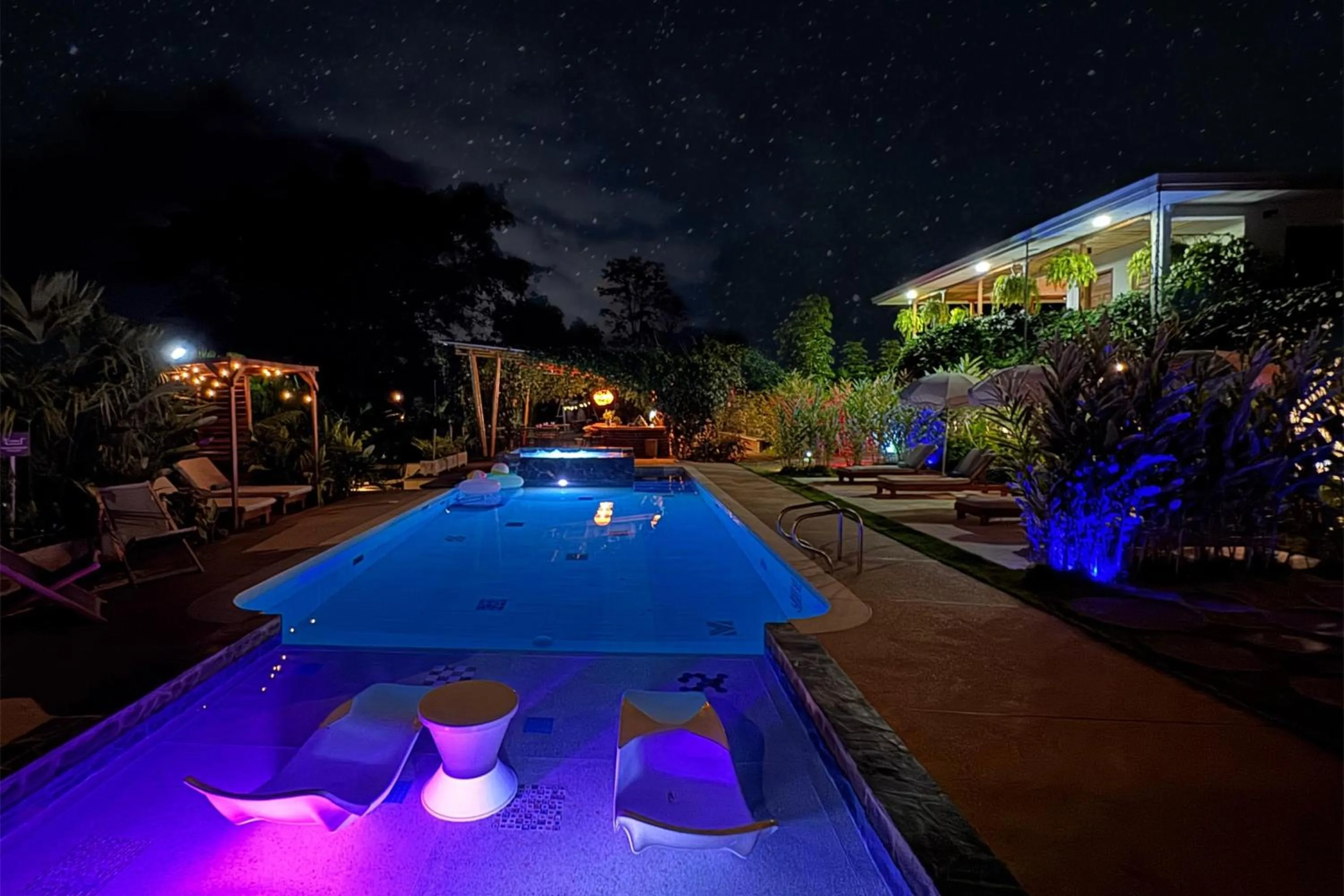 Night in Cannatel Exclusive Hotel