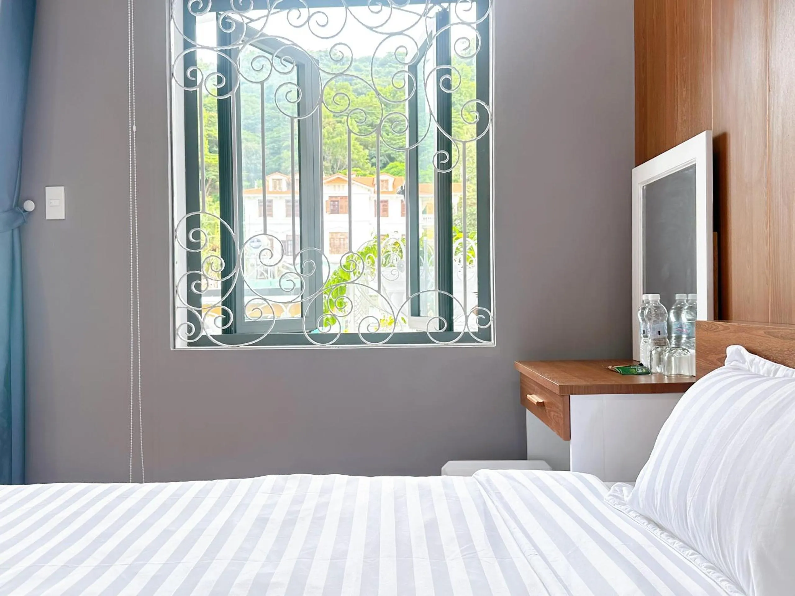 Natural landscape, Bed in Milanesa Hotel and Apartment