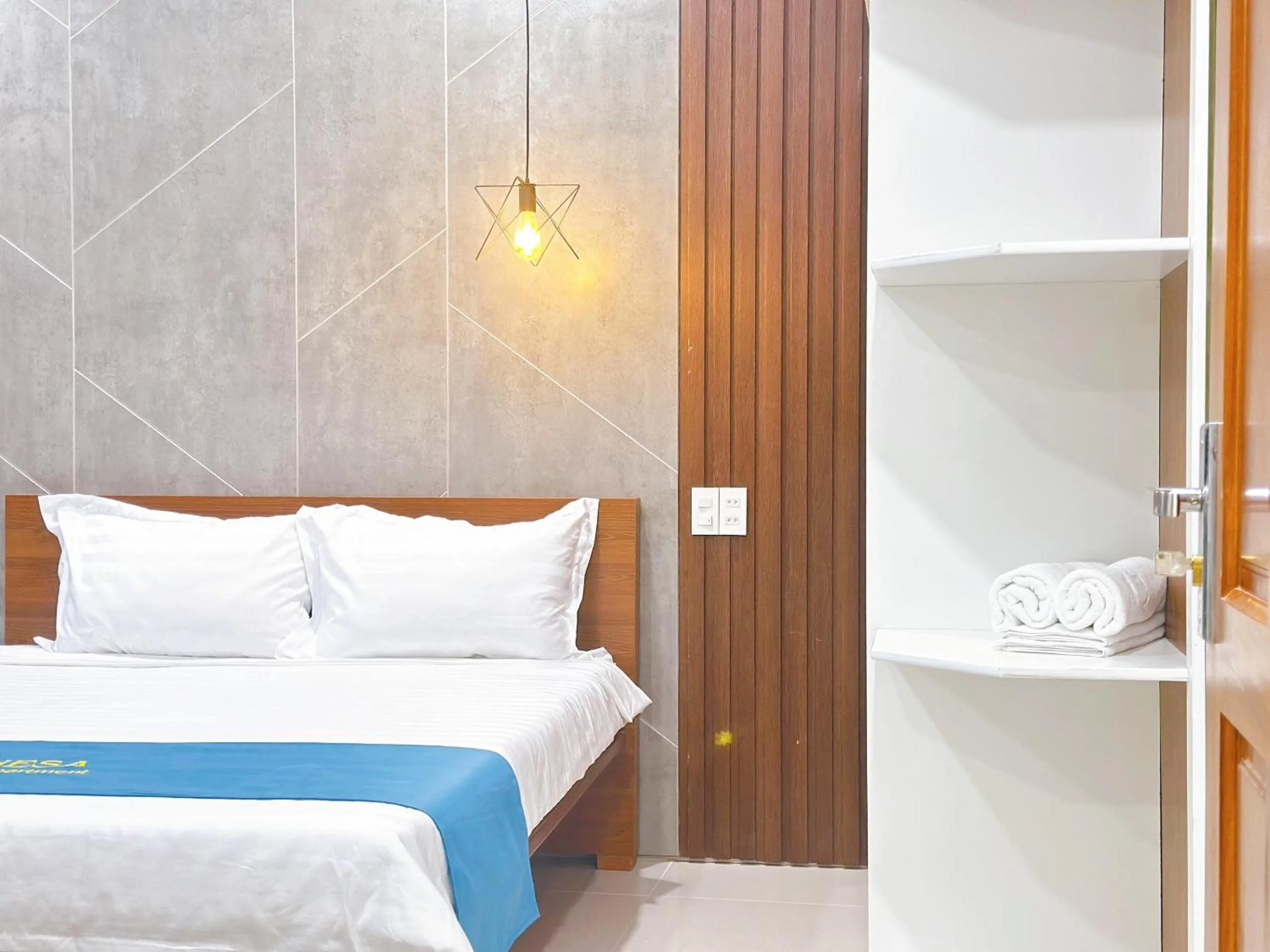 Bed in Milanesa Hotel and Apartment