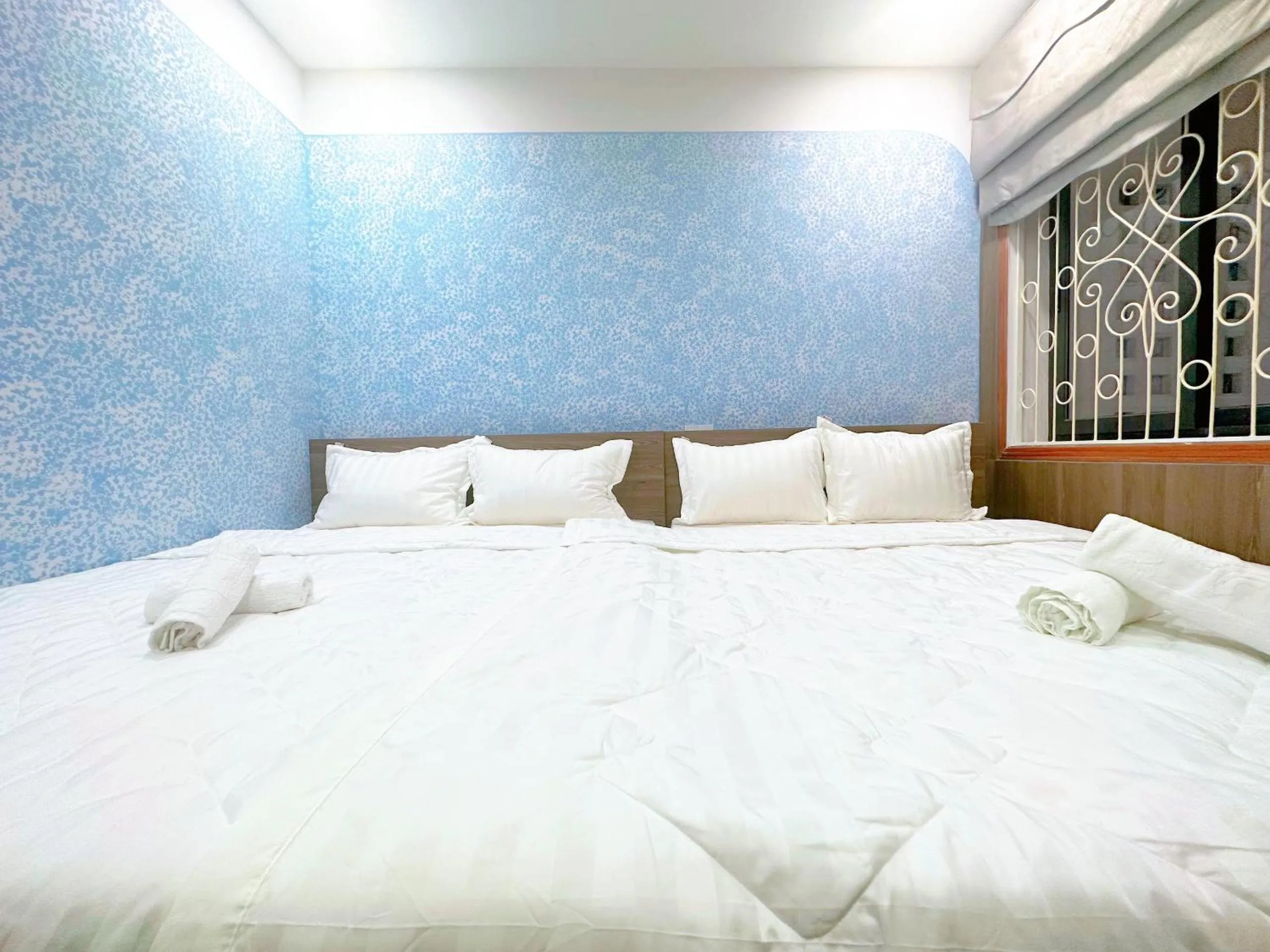 Bed in Milanesa Hotel and Apartment