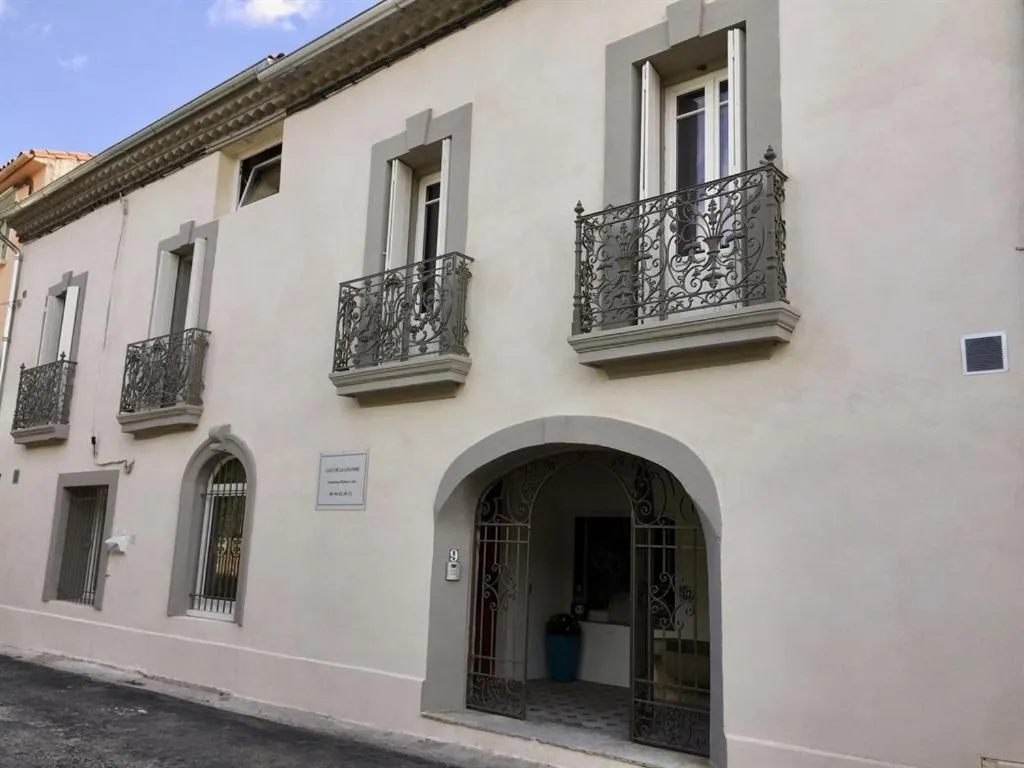 Property building in Clos de la Colombe