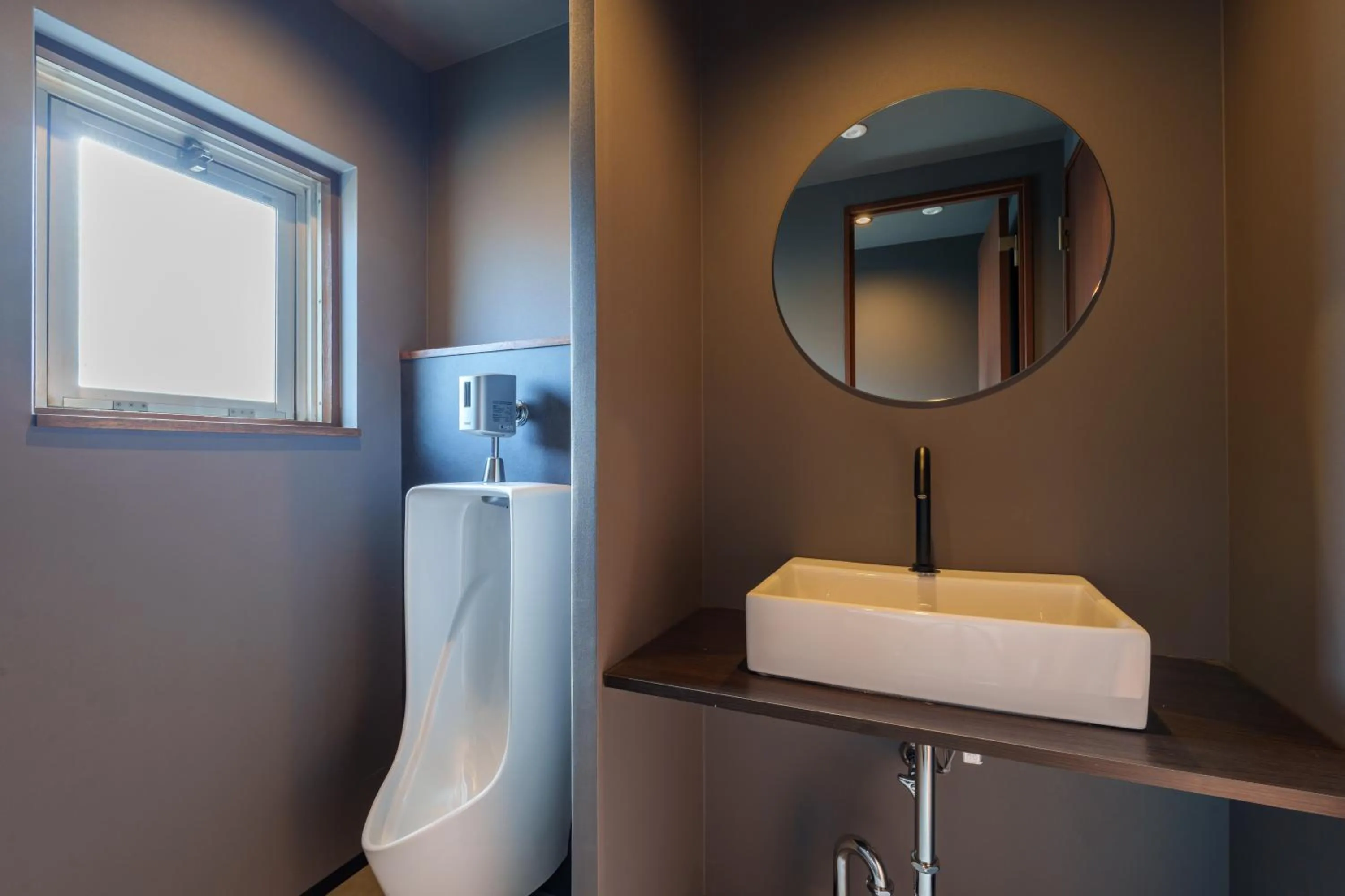 Toilet in BESTIE - DOYANEN HOTELs