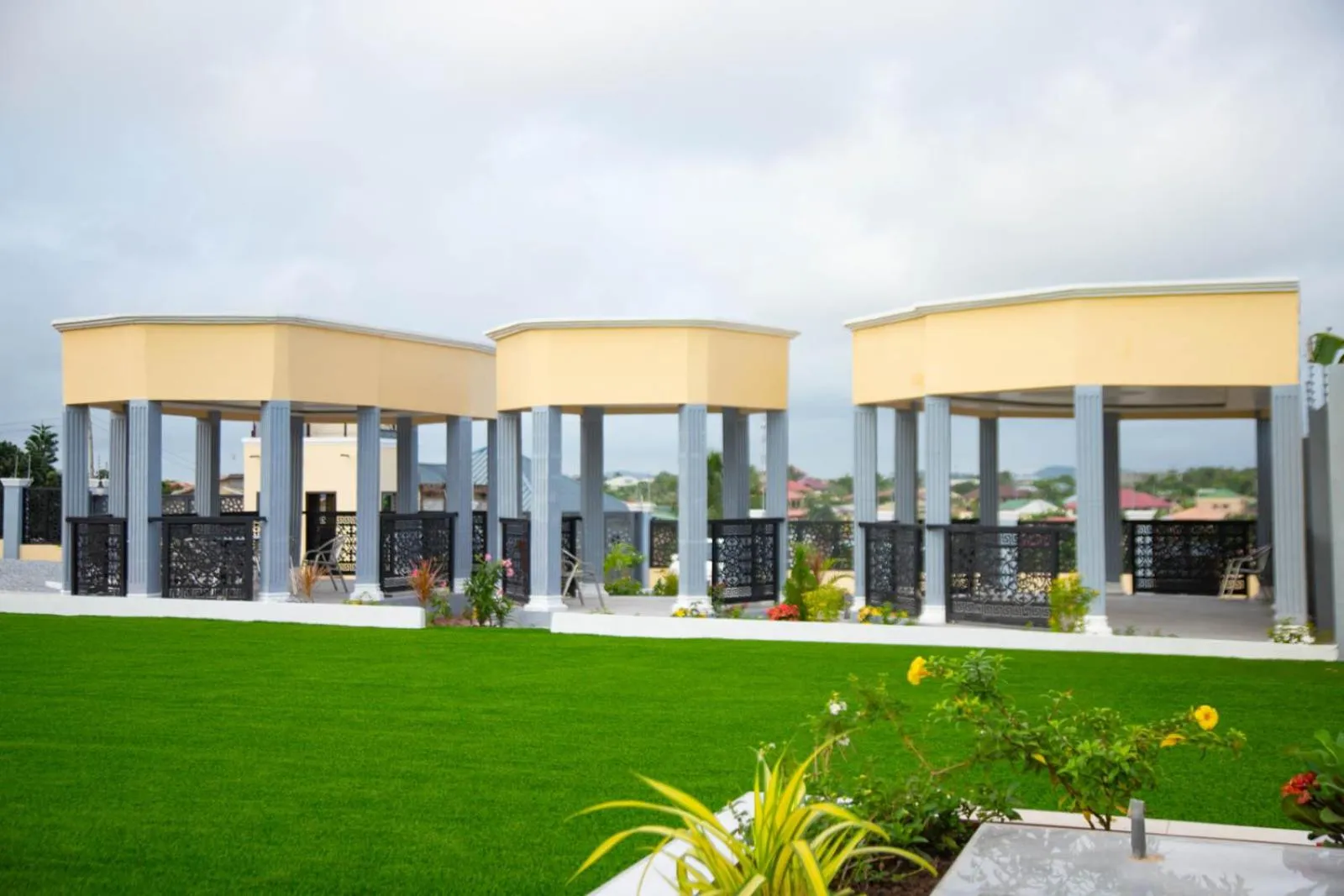 Property building in Bella Ella Hotel & Event Center