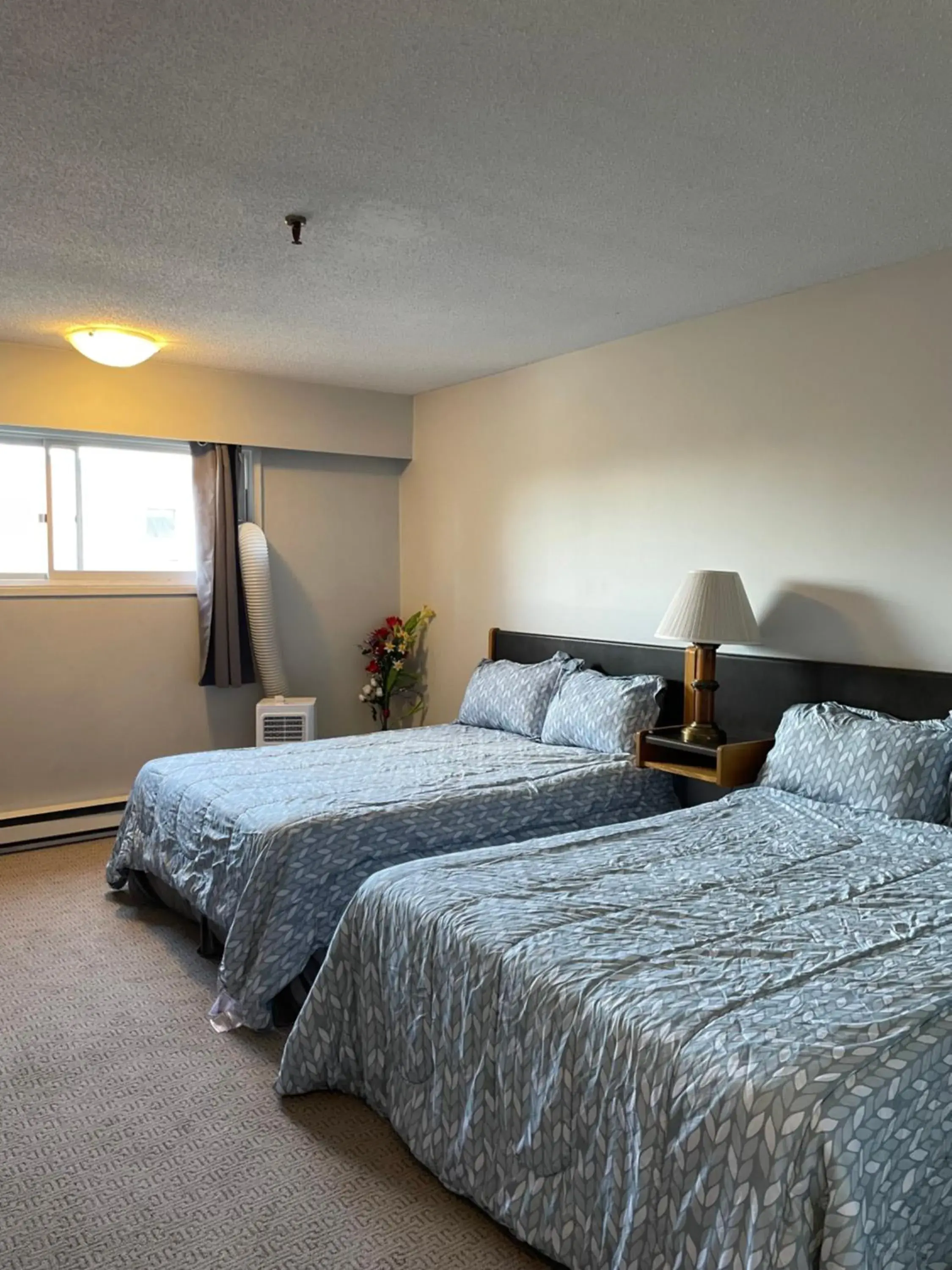 Double Room in Nechako Valley Inn Double Room in Nechako Valley Inn