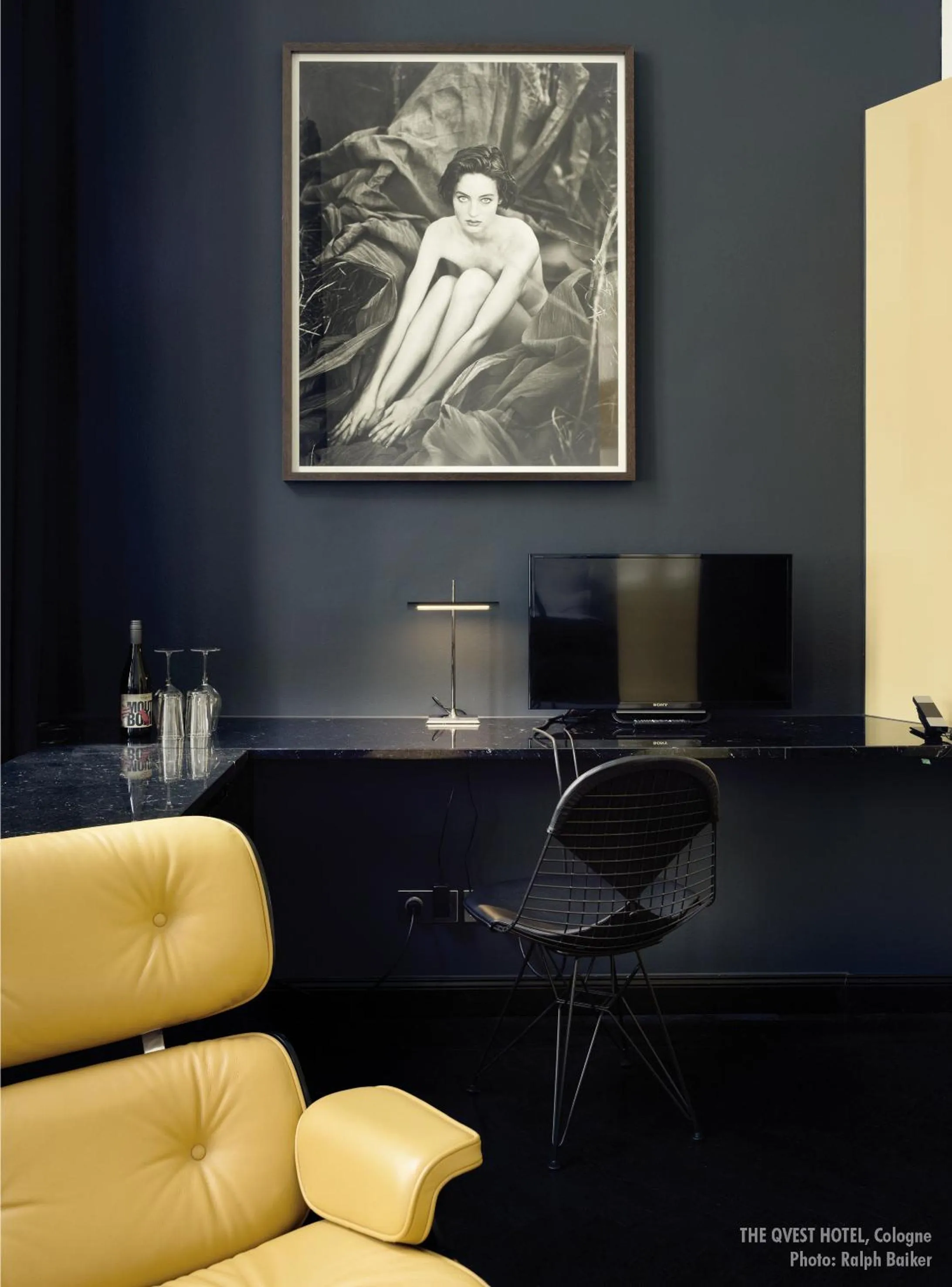 Photo of the whole room in THE QVEST hideaway