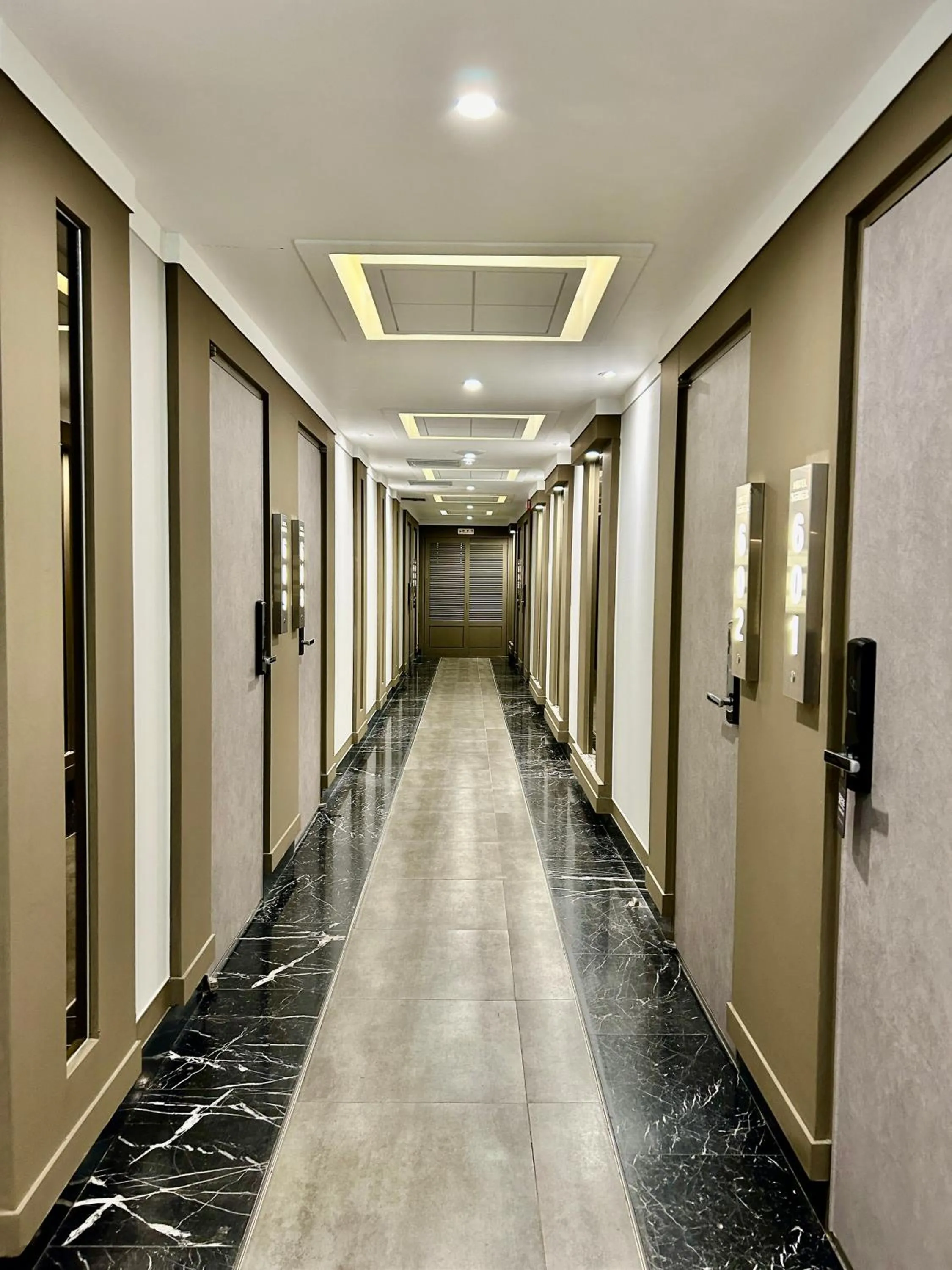 Series hotel