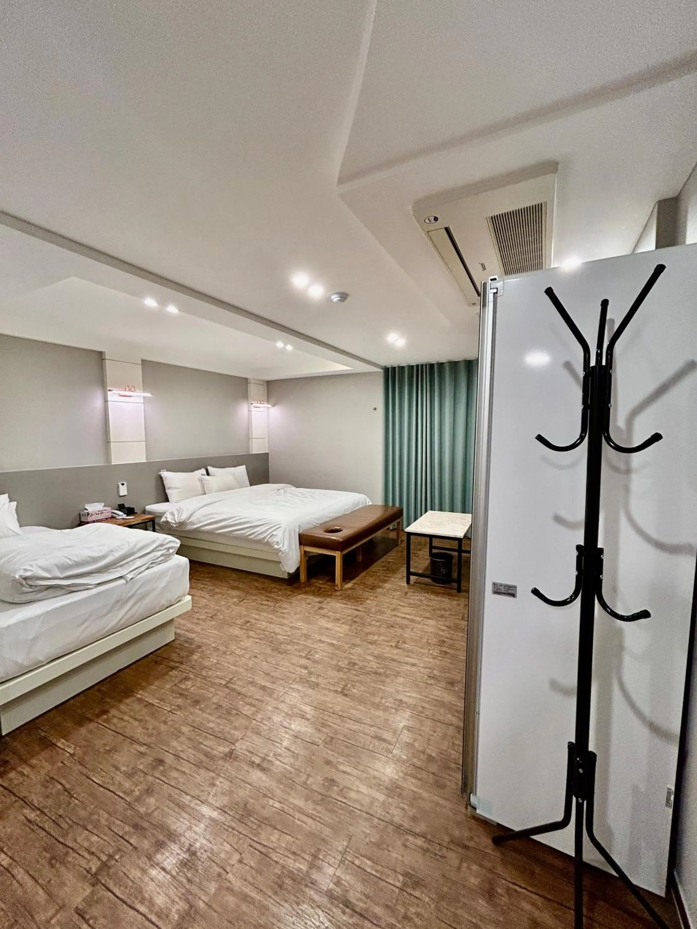 Bed in Series hotel