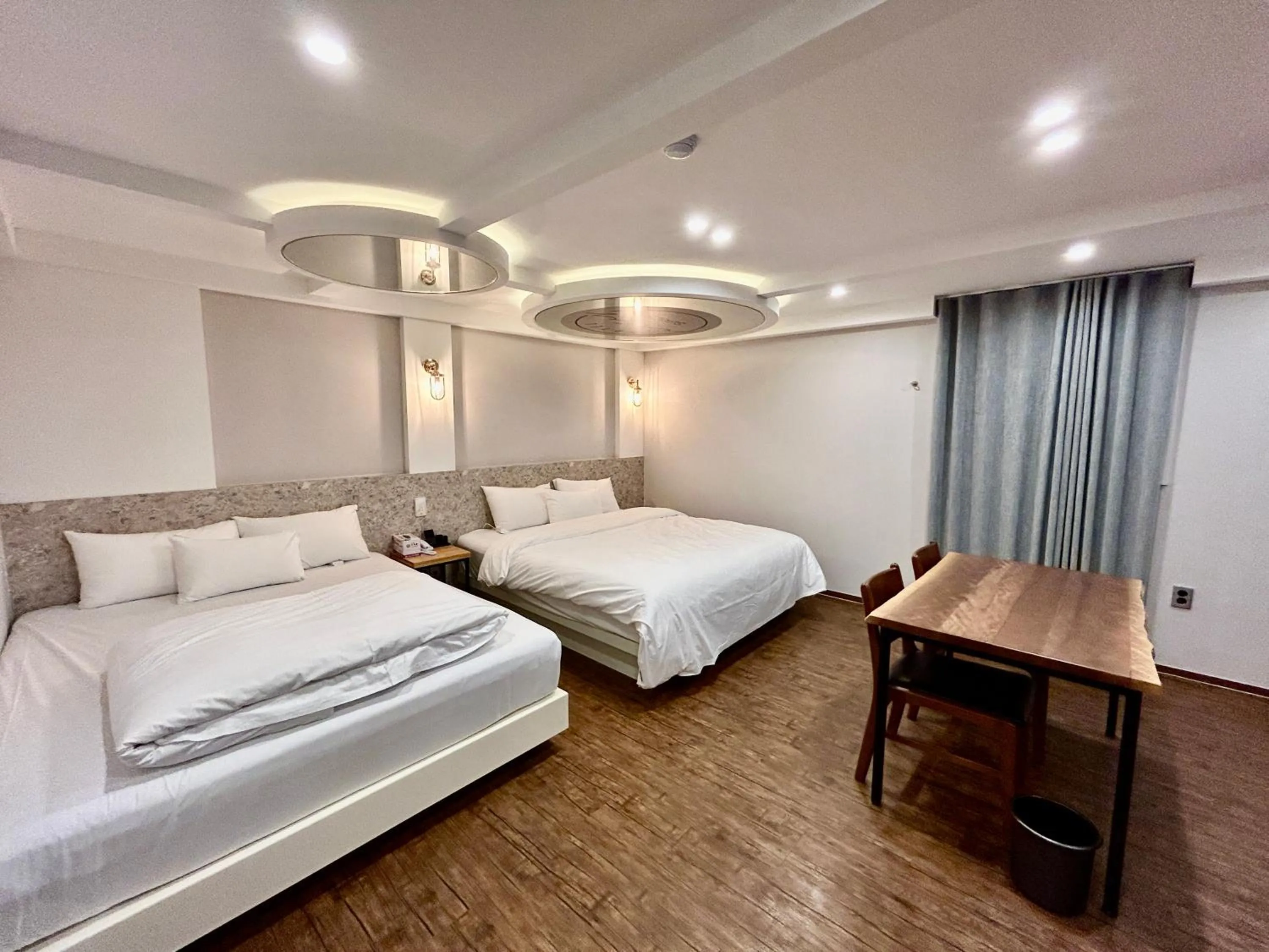 Bed in Series hotel