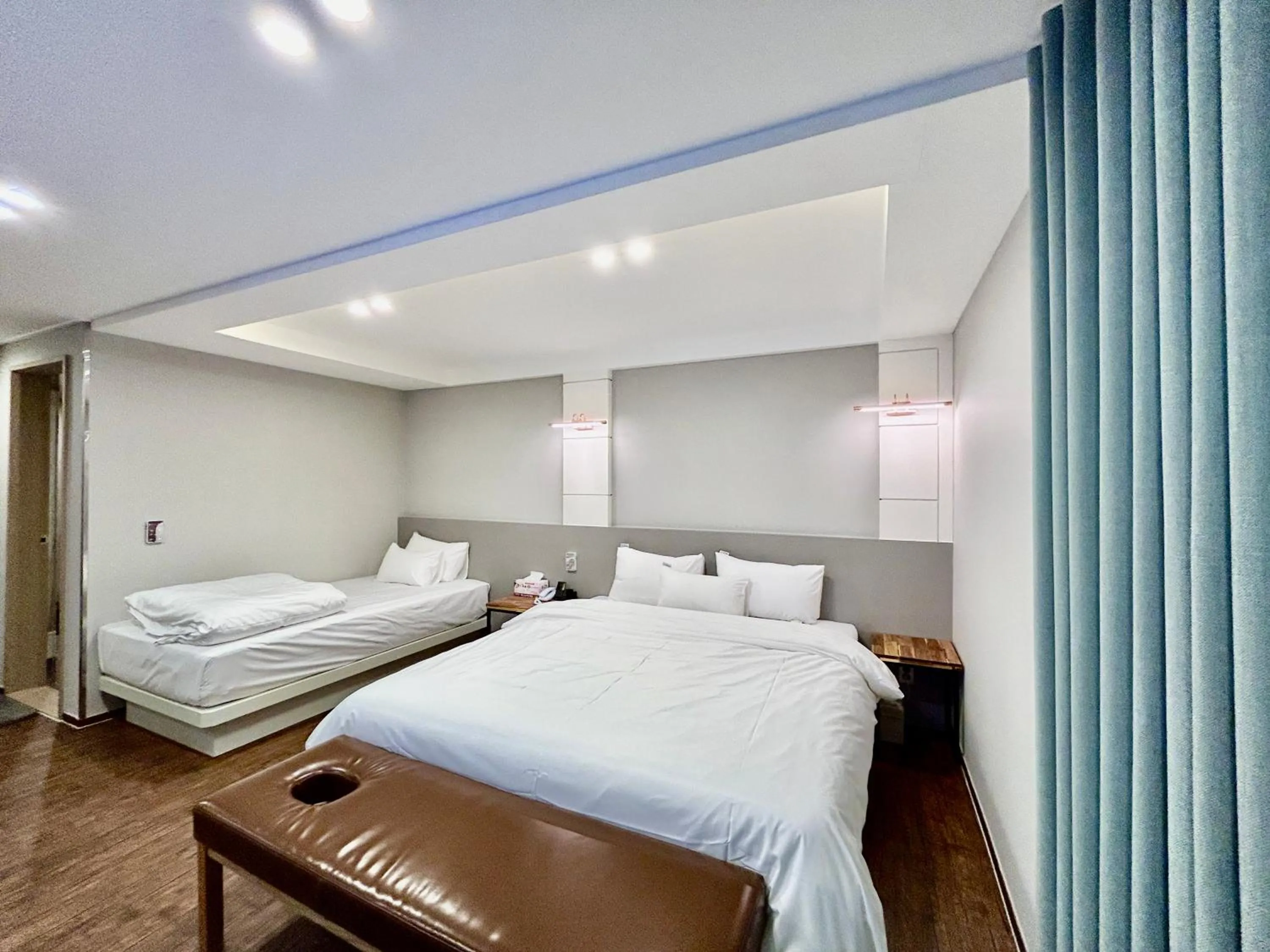 Bed in Series hotel