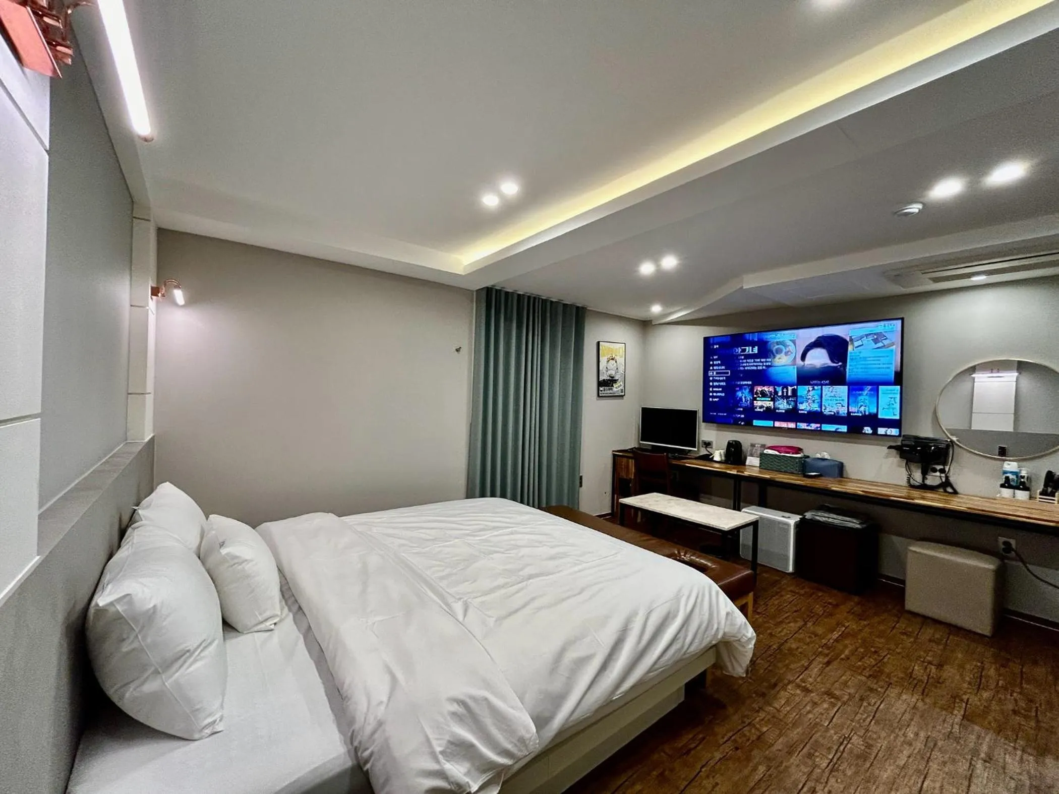 Bed in Series hotel