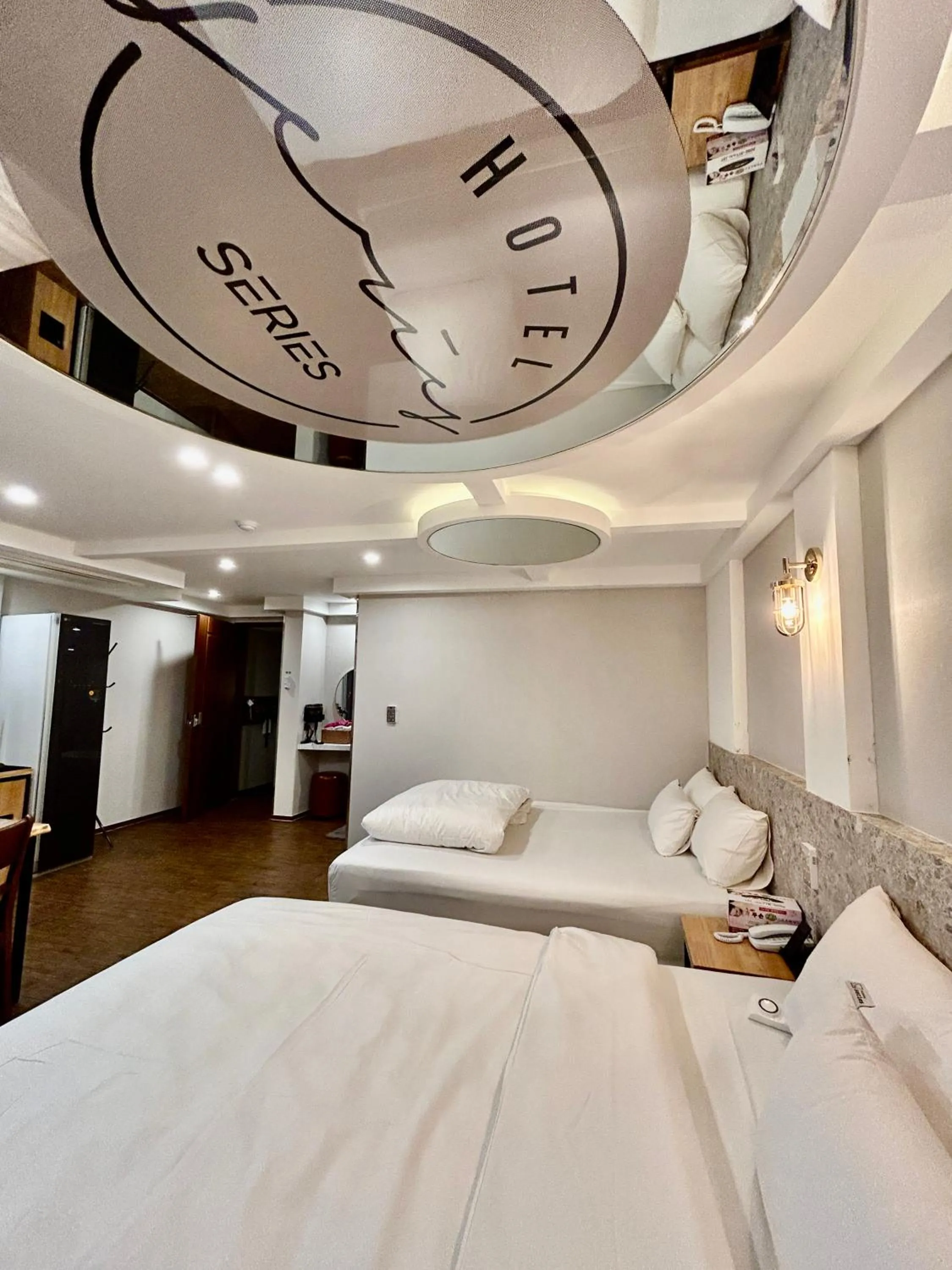 Bed in Series hotel