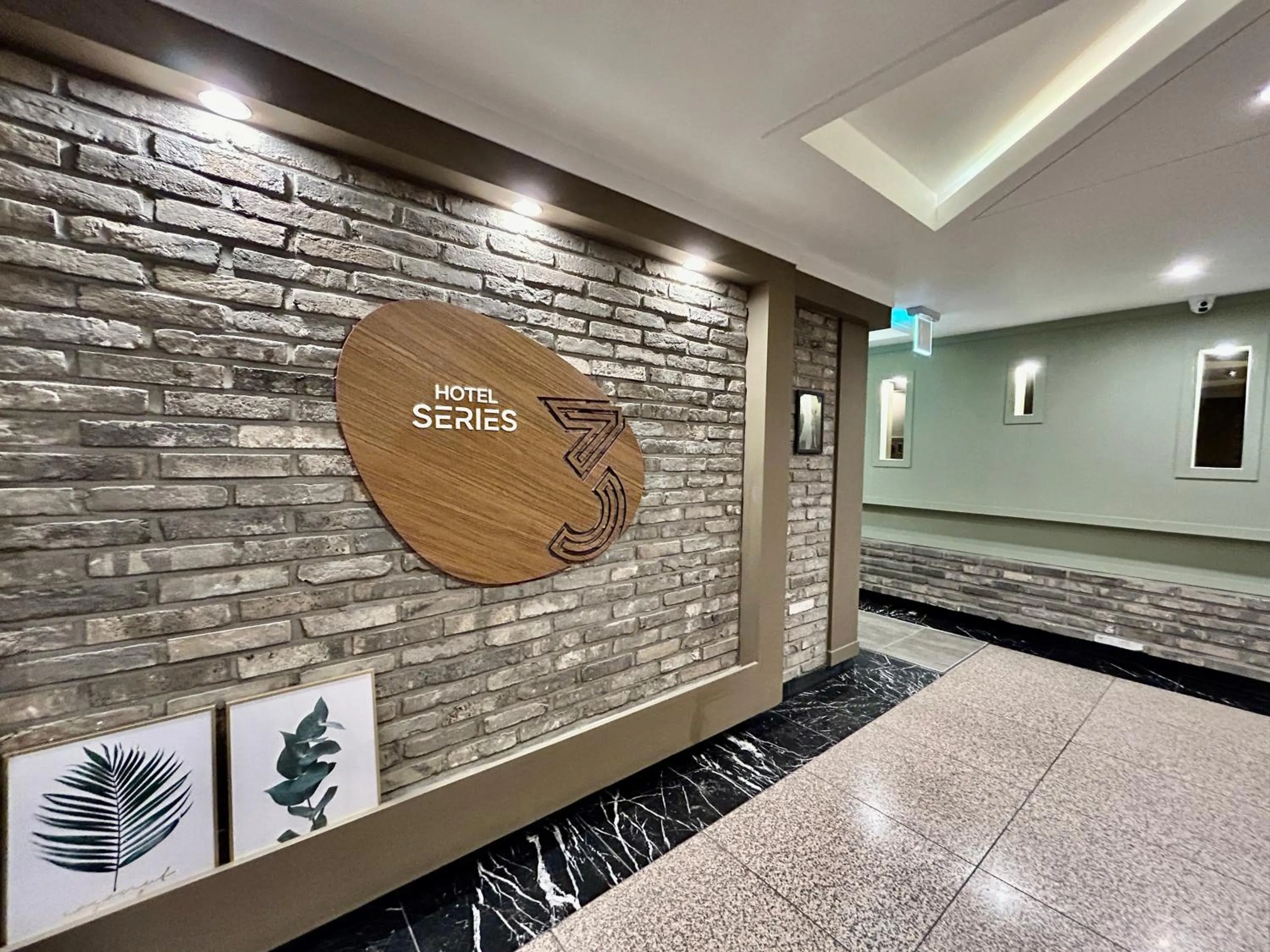 Series hotel