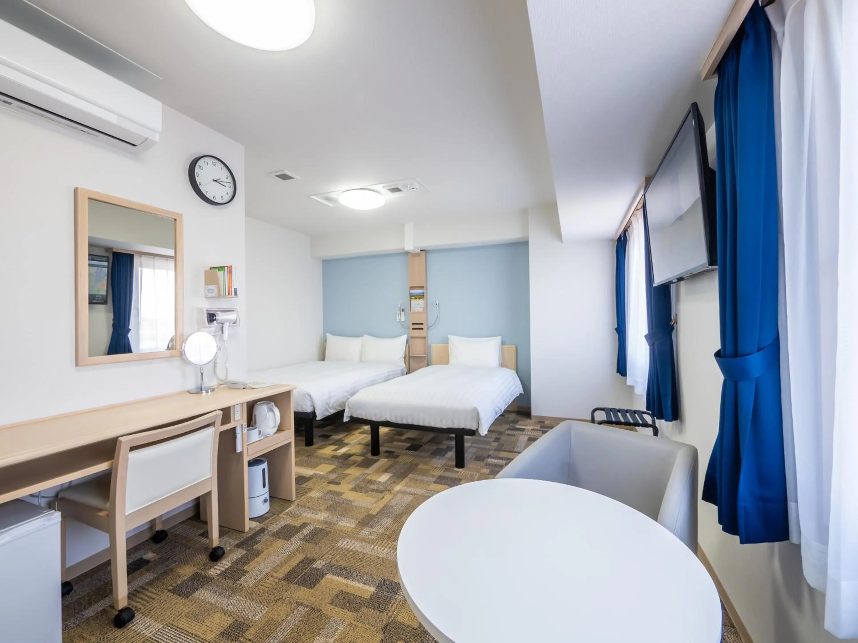 Bedroom, Bed in Toyoko Inn Kokura-eki Kita-guchi