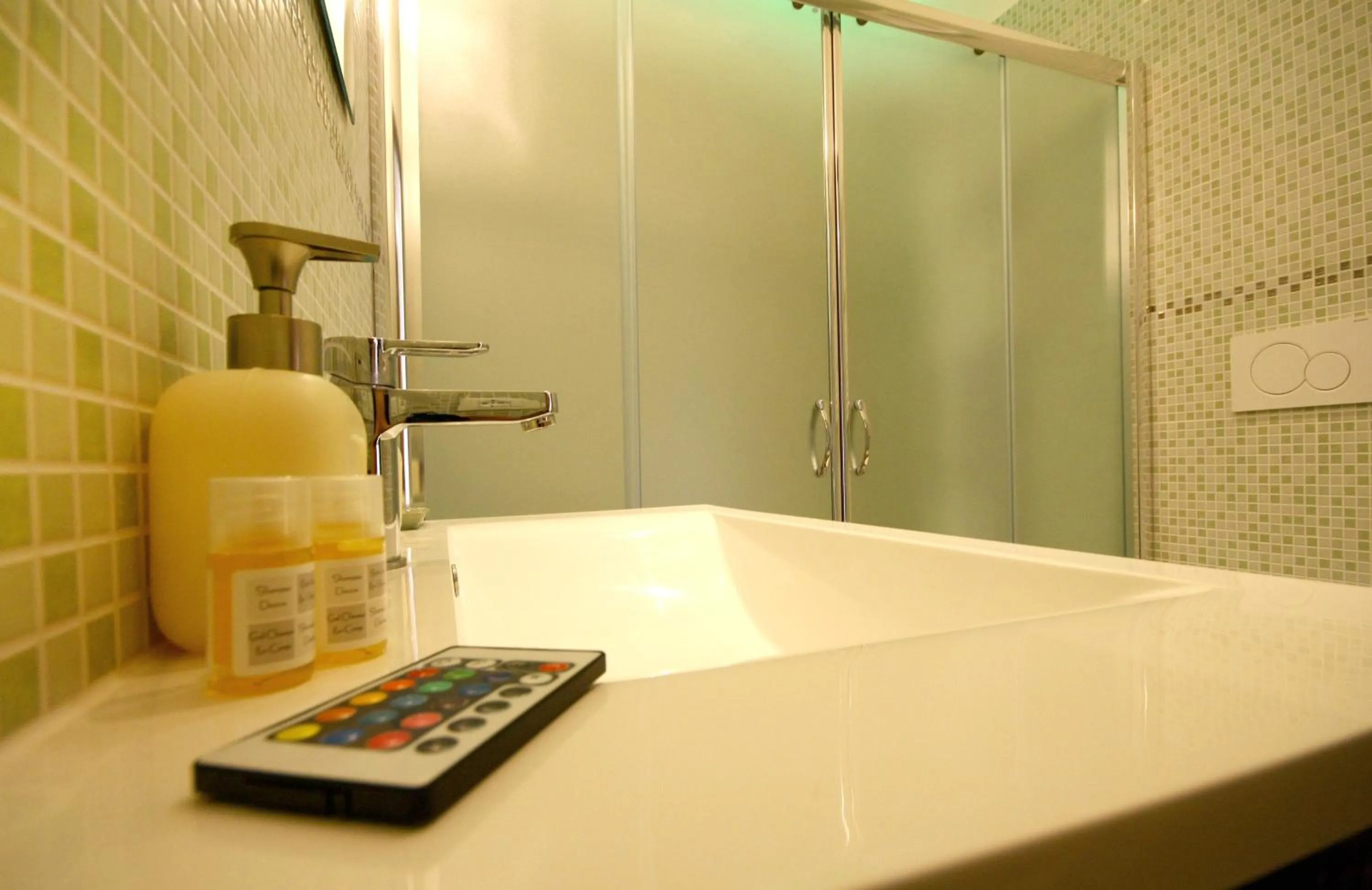 Shower in Passenger Vatican Relais