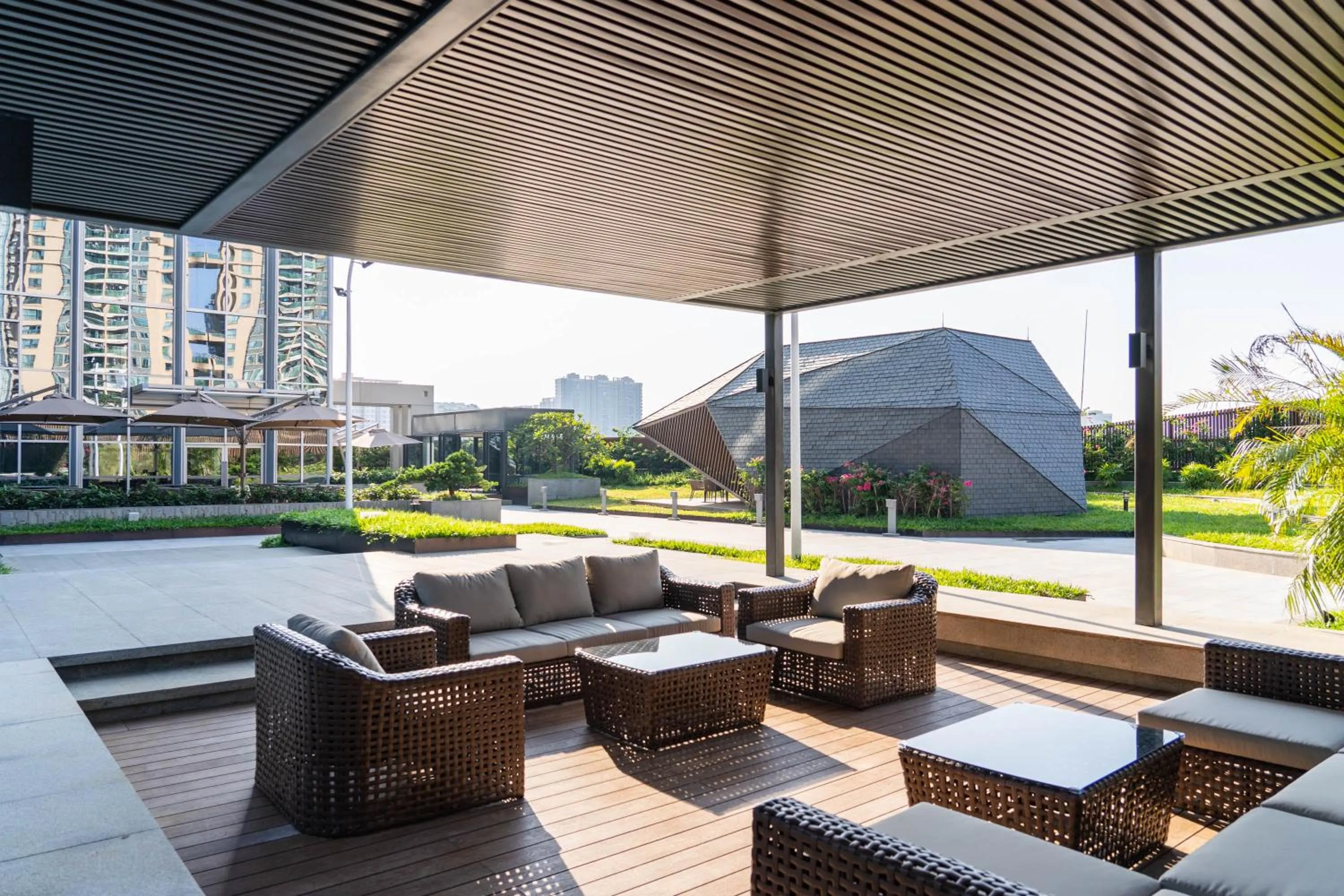 Garden in Shan Zhi Ye Serviced Apartment Hotel - Houjie Wanda Plaza Liaoxia Subway Station
