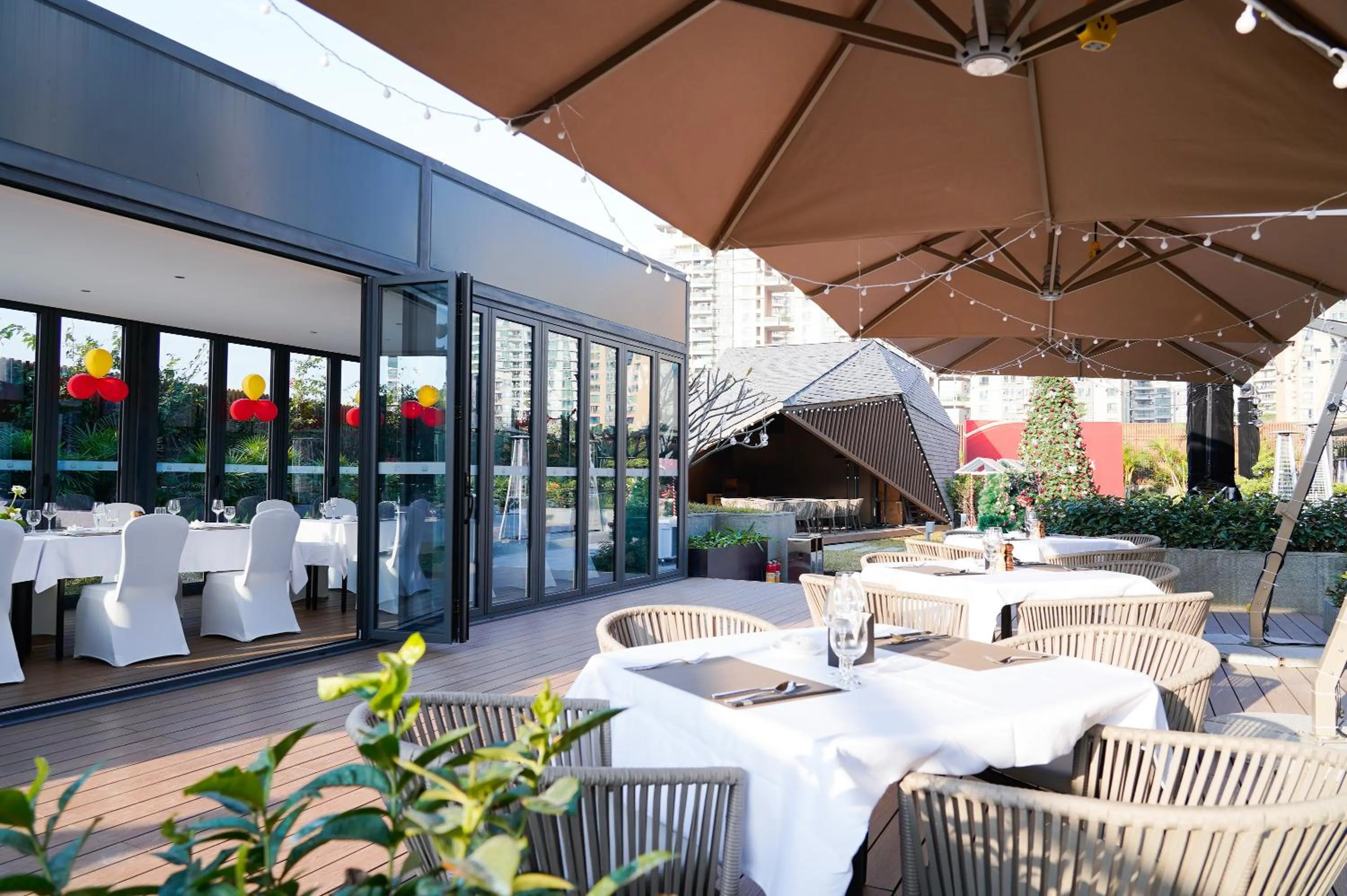 Garden in Shan Zhi Ye Serviced Apartment Hotel - Houjie Wanda Plaza Liaoxia Subway Station