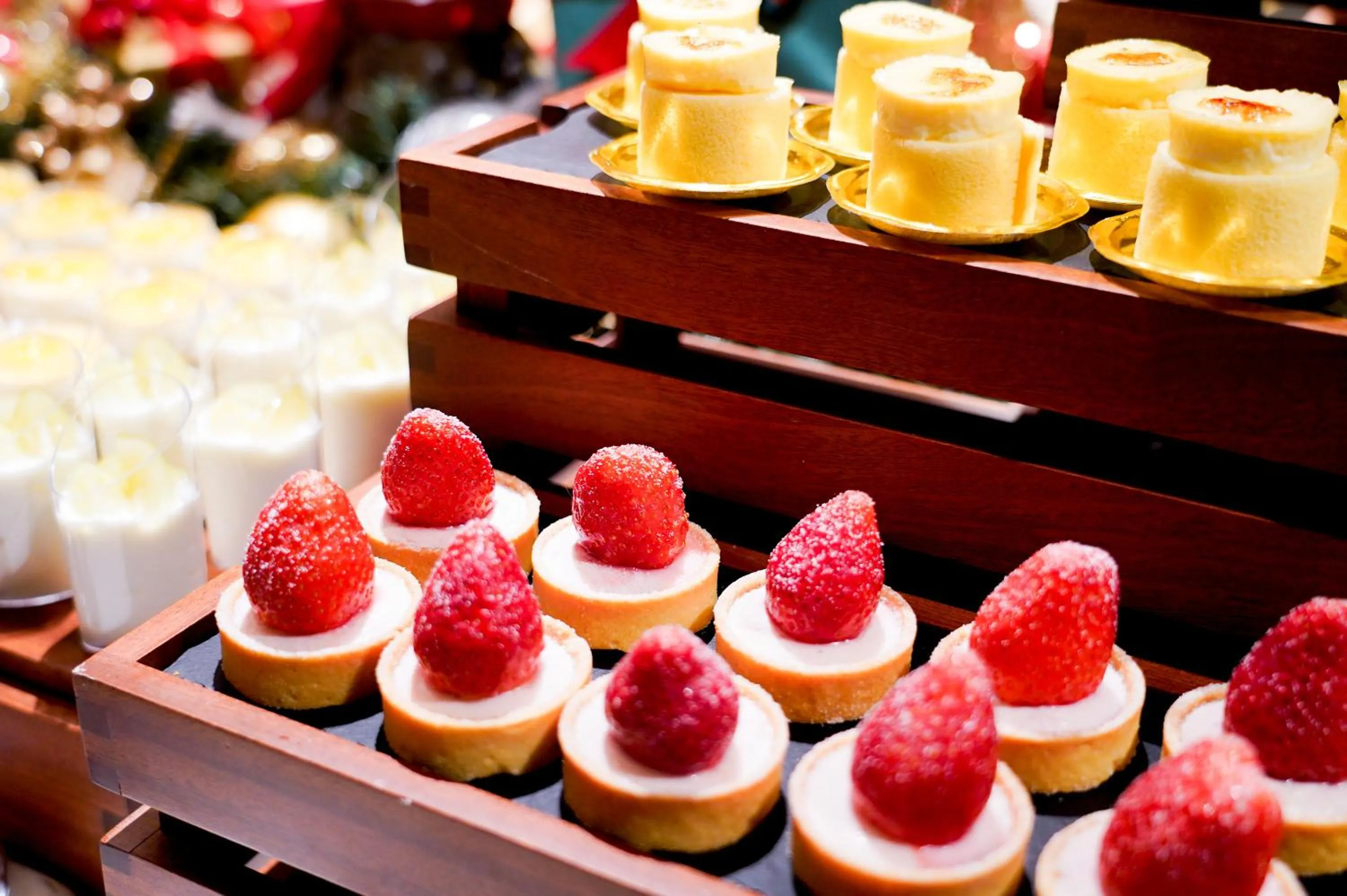 Restaurant/places to eat in Shan Zhi Ye Serviced Apartment Hotel - Houjie Wanda Plaza Liaoxia Subway Station