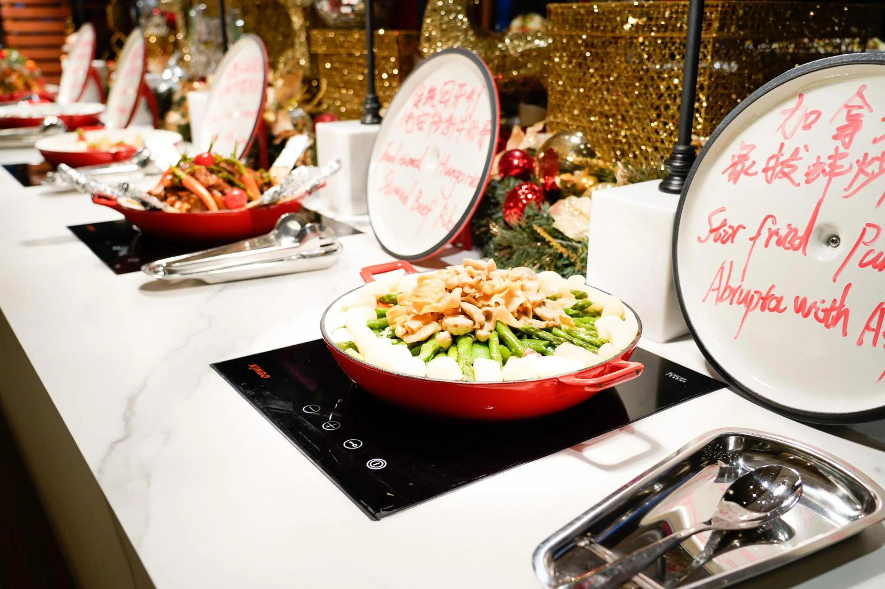 Restaurant/places to eat in Shan Zhi Ye Serviced Apartment Hotel - Houjie Wanda Plaza Liaoxia Subway Station