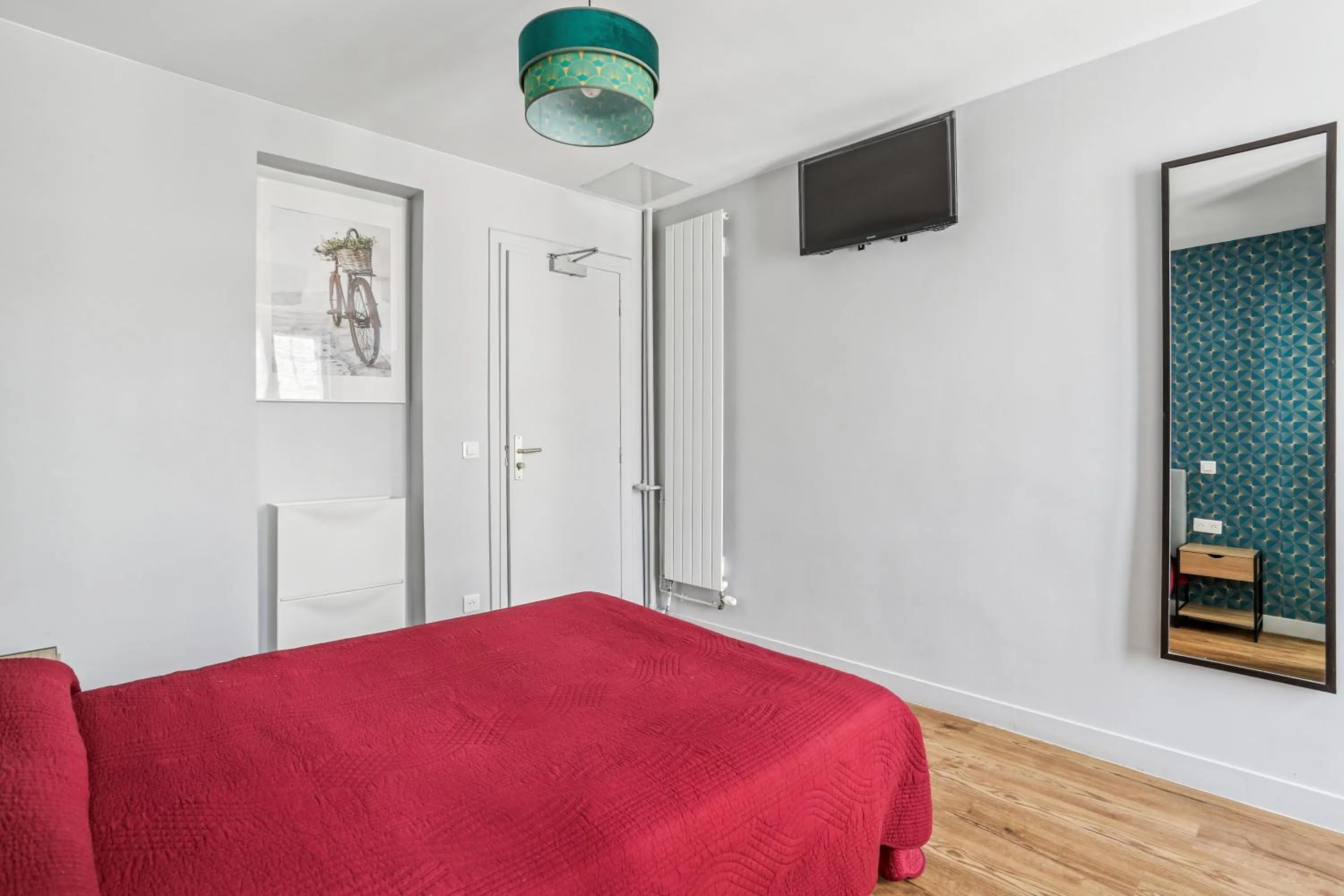 Bed in Hotel Telemaque