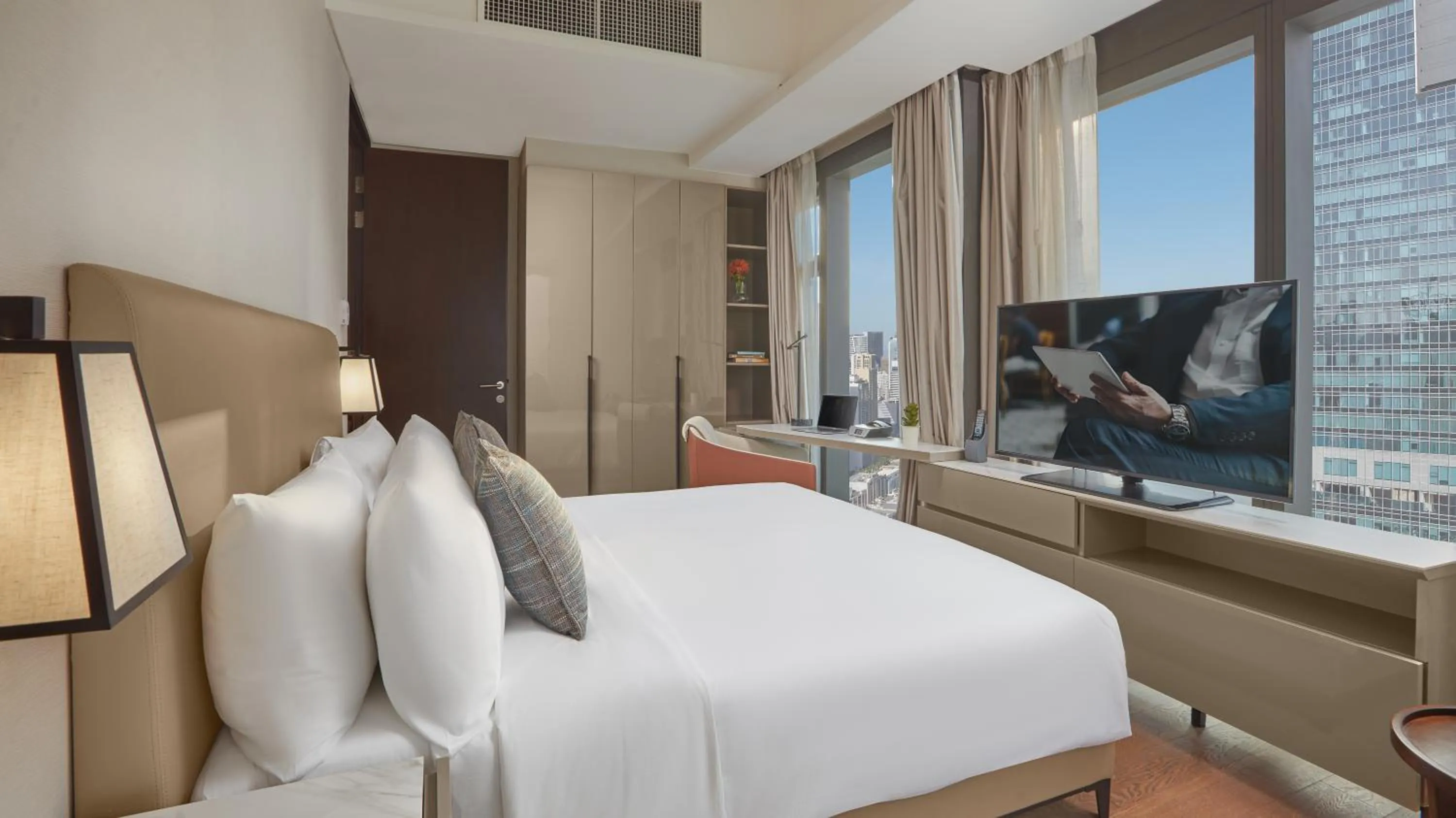 View (from property/room), Bed in Oakwood Makati Avenue