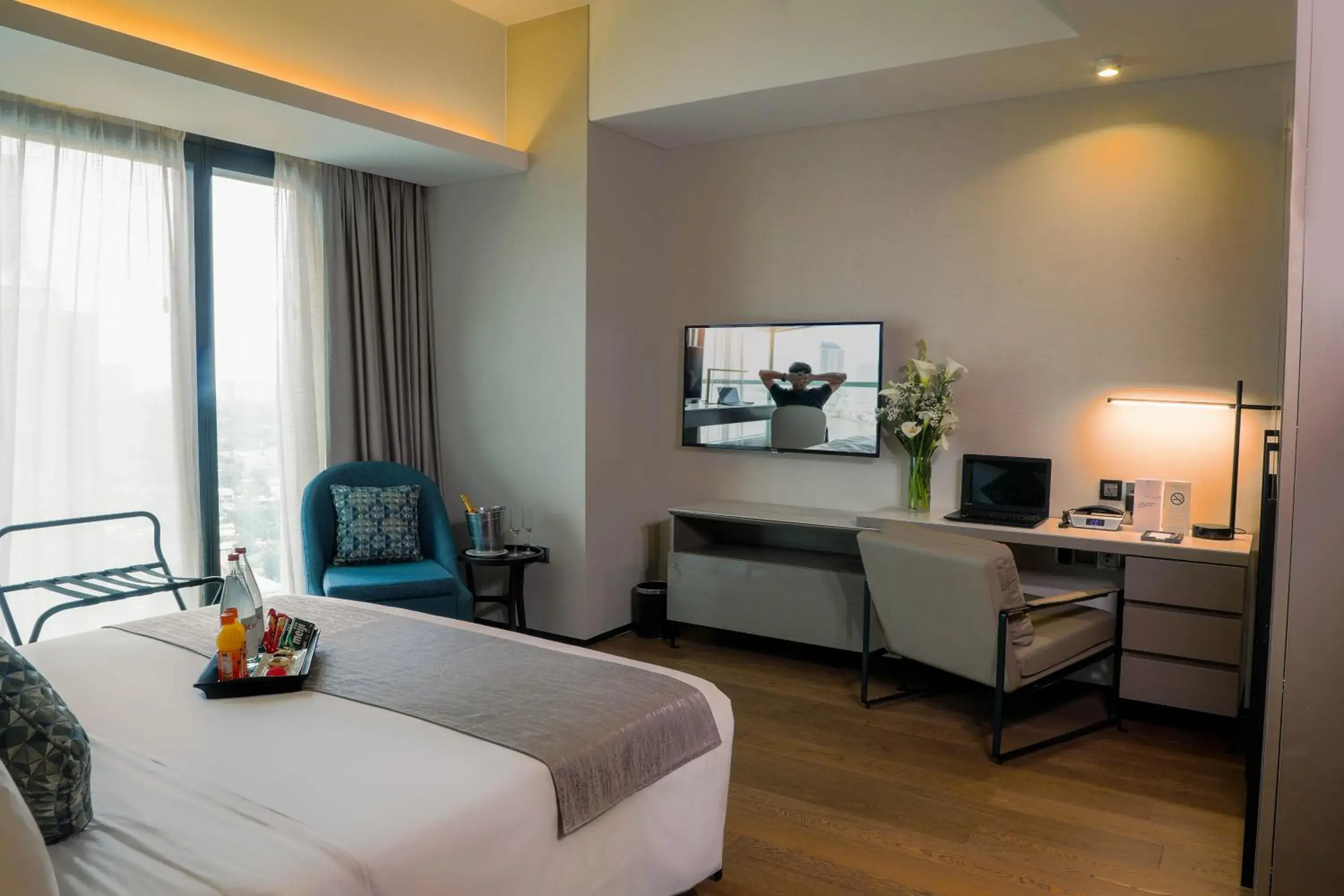 Bedroom, Bed in Oakwood Makati Avenue Bedroom, Bed in Oakwood Makati Avenue