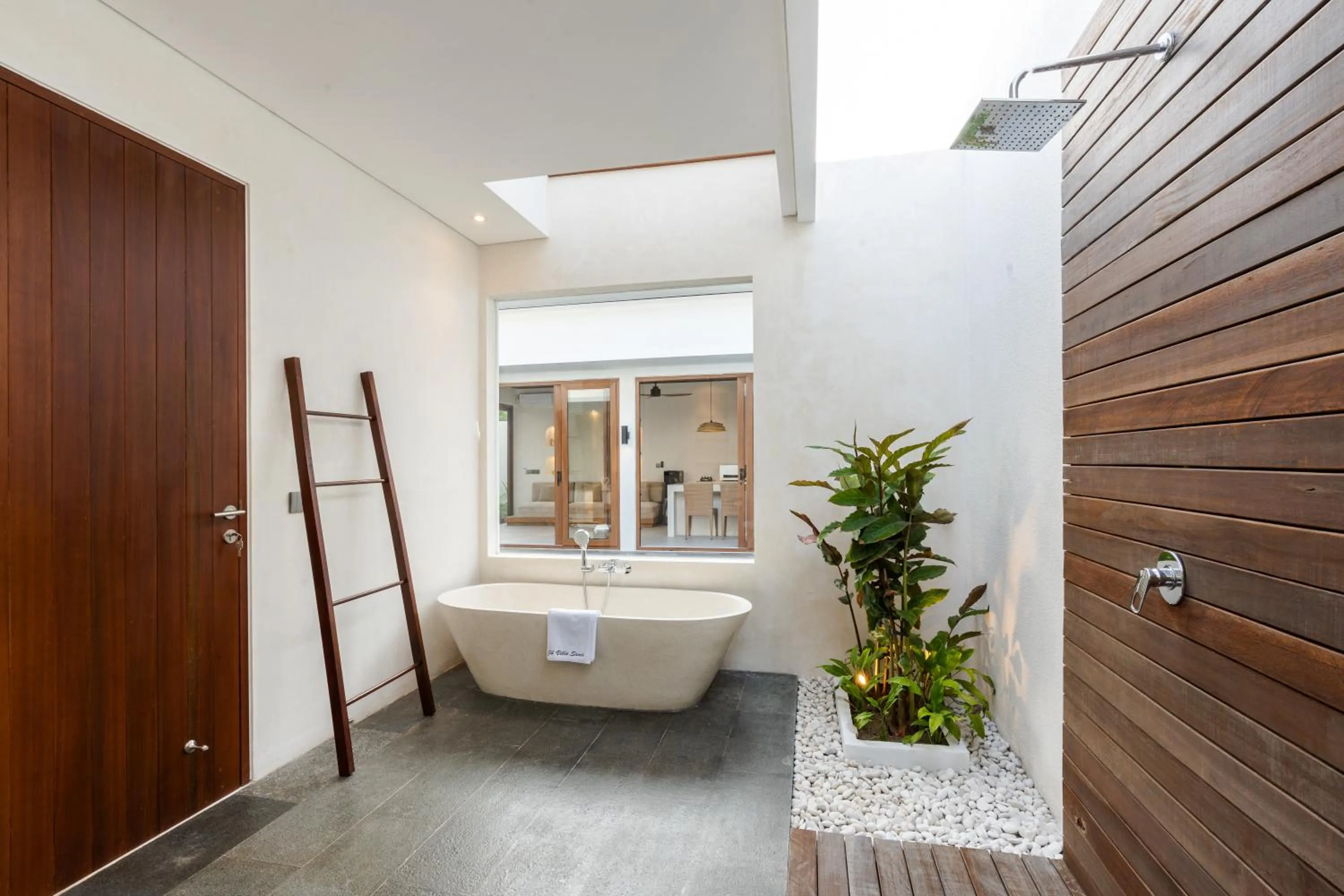 Toilet in J4 Villas Sanur
