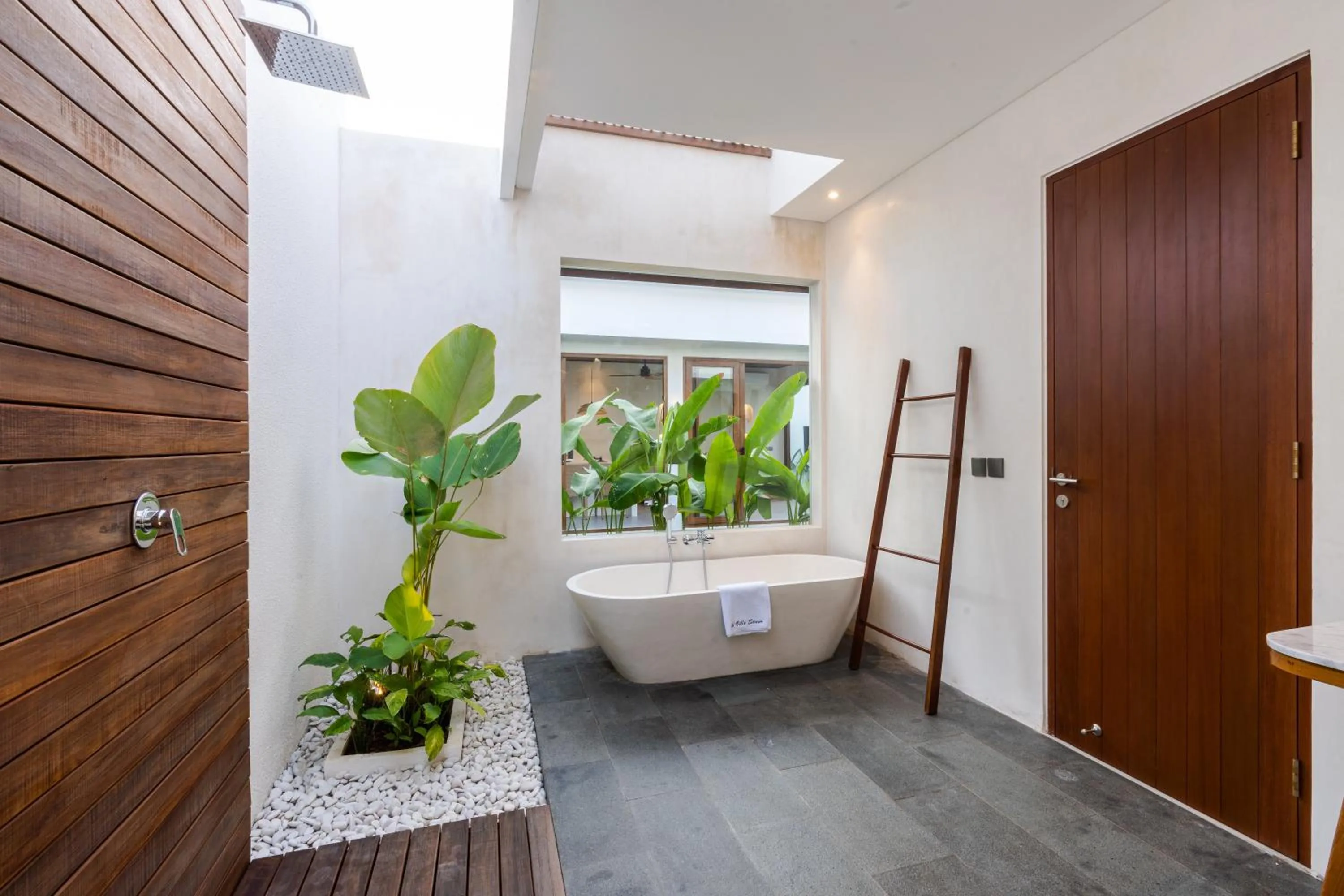 Bathroom in J4 Villas Sanur