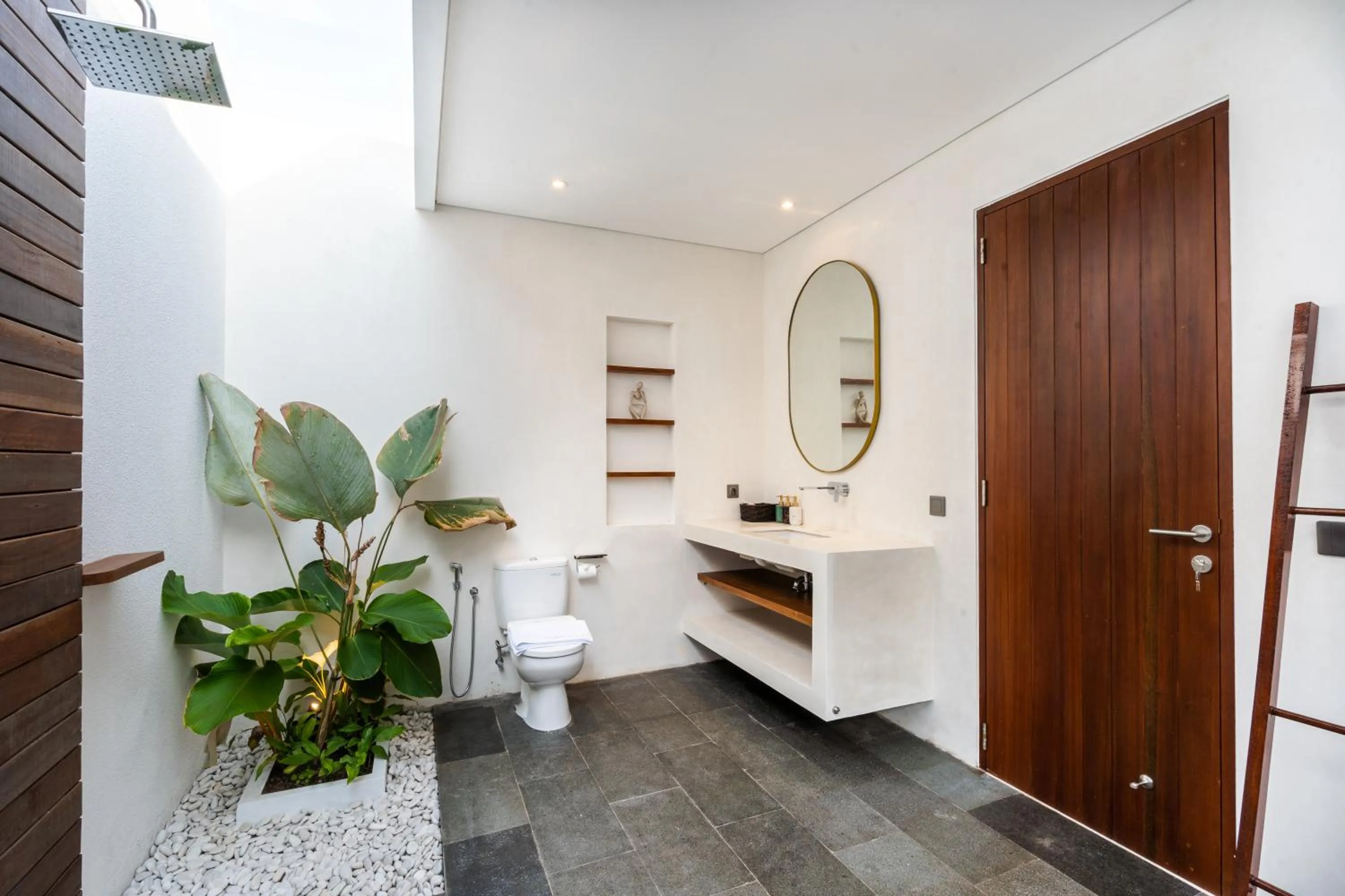 Bathroom in J4 Villas Sanur