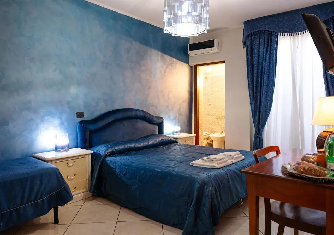 Large Double or Twin Room in Spartacus Large Double or Twin Room in Spartacus