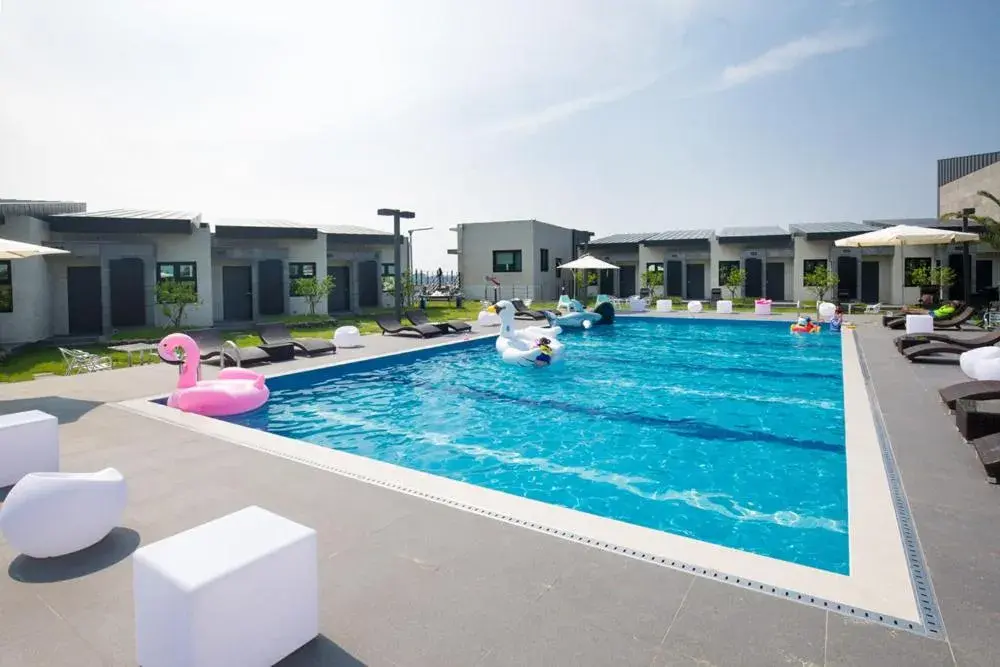 Swimming pool in Jeju Chrismas Resort Swimming pool in Jeju Chrismas Resort