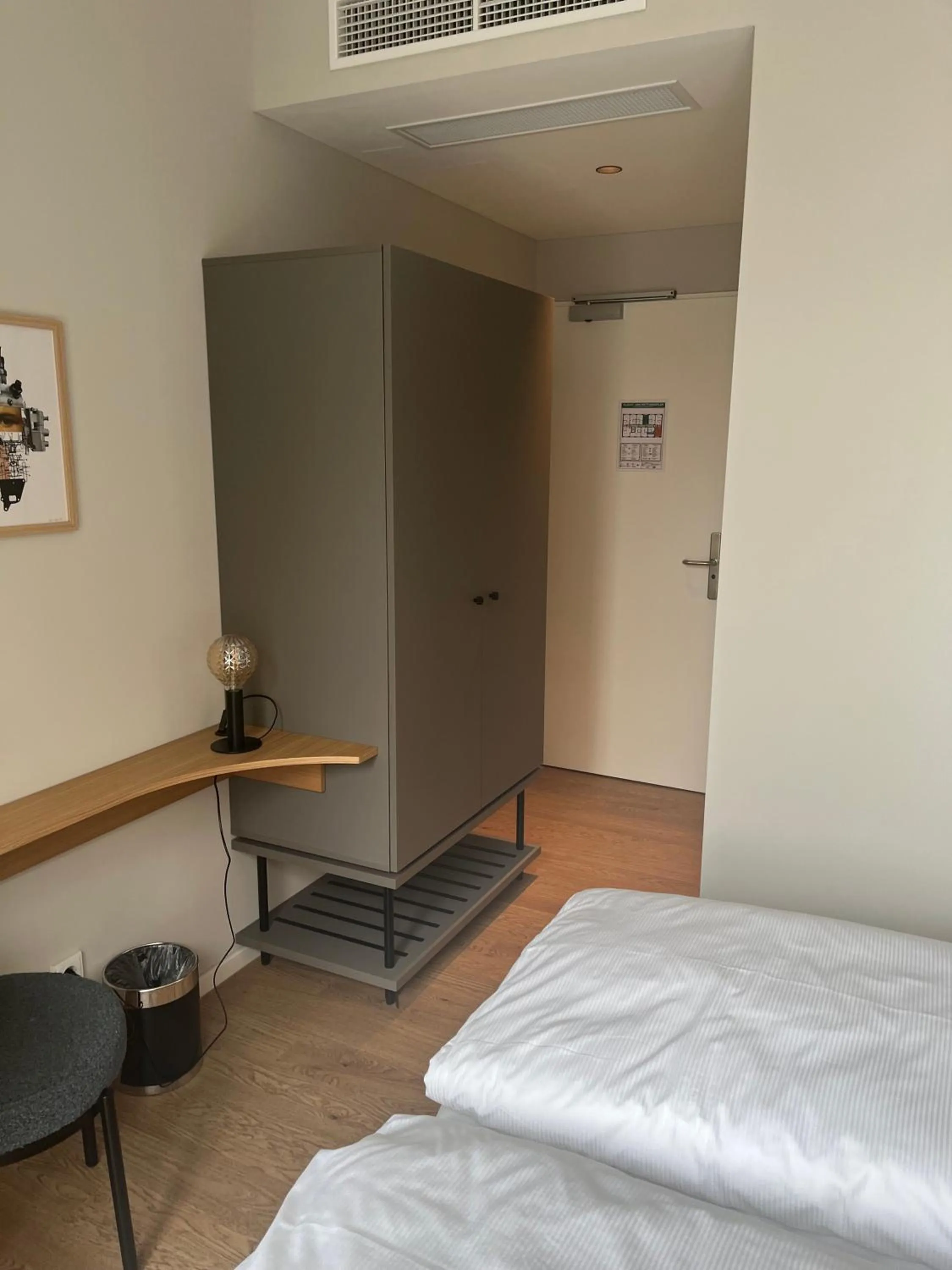 Photo of the whole room, Bed in INA Boutique Hannover-Linden - Digital Access